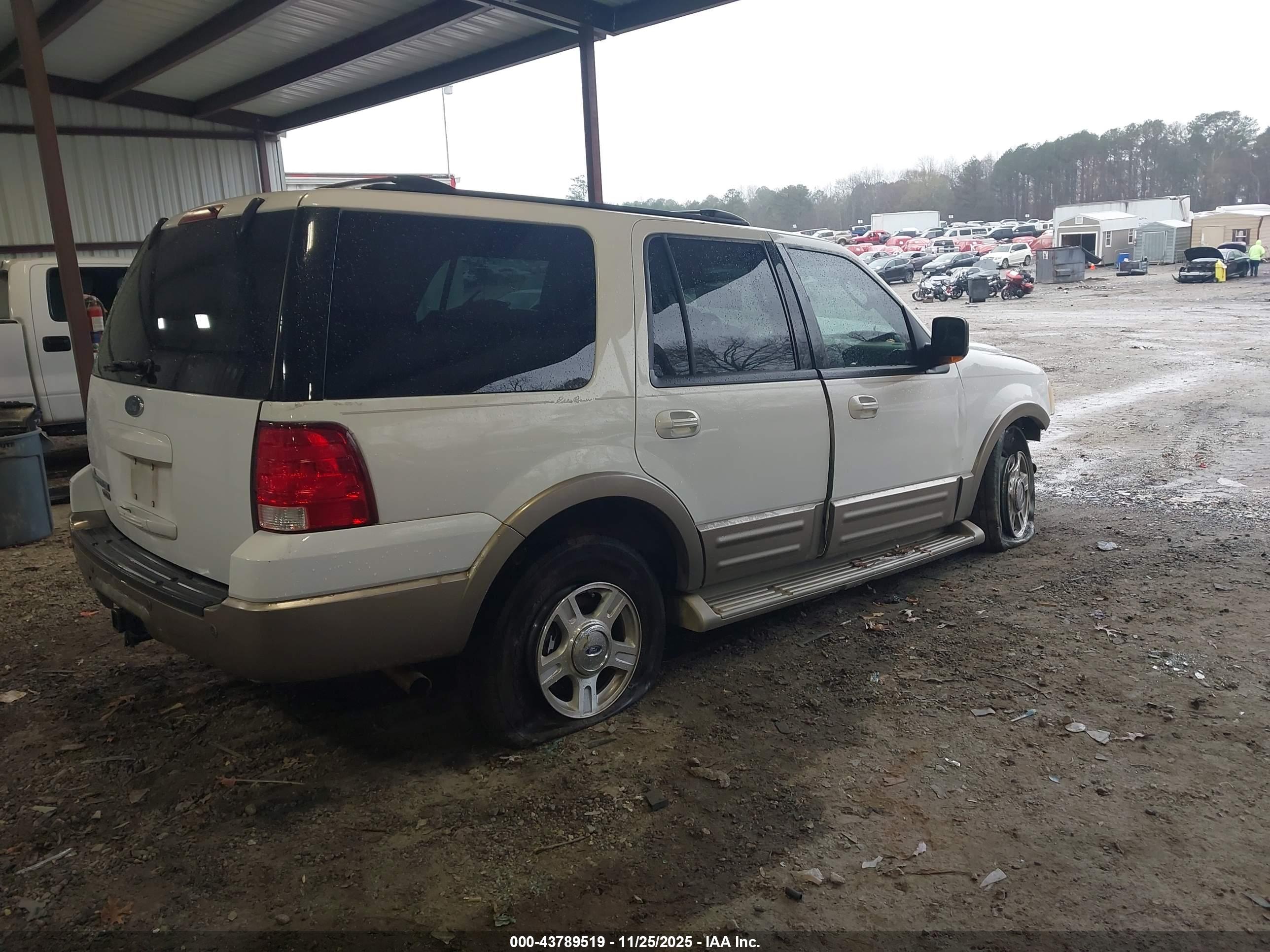 FORD EXPEDITION image 4