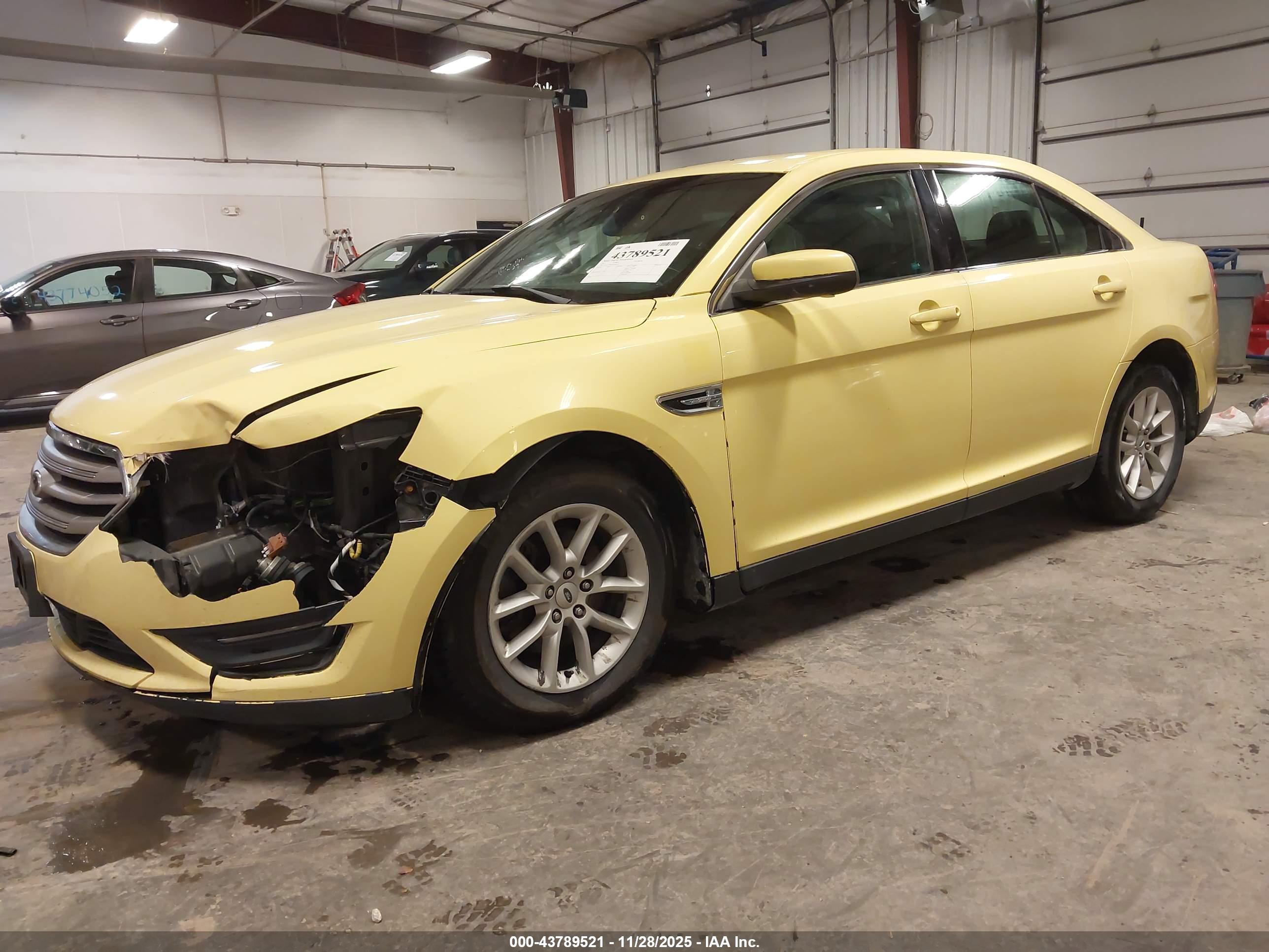 FORD TAURUS image 2
