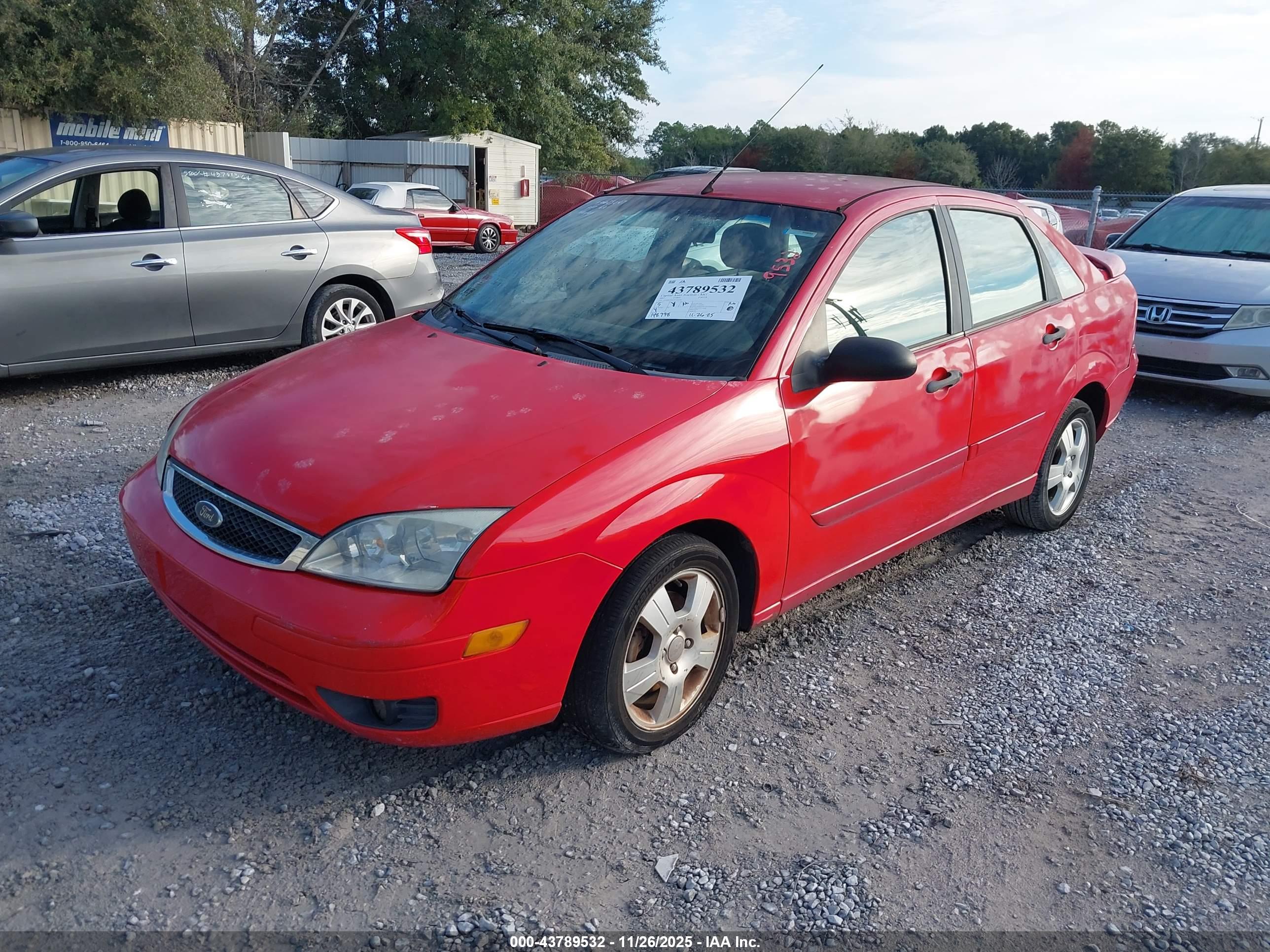 FORD FOCUS image 2