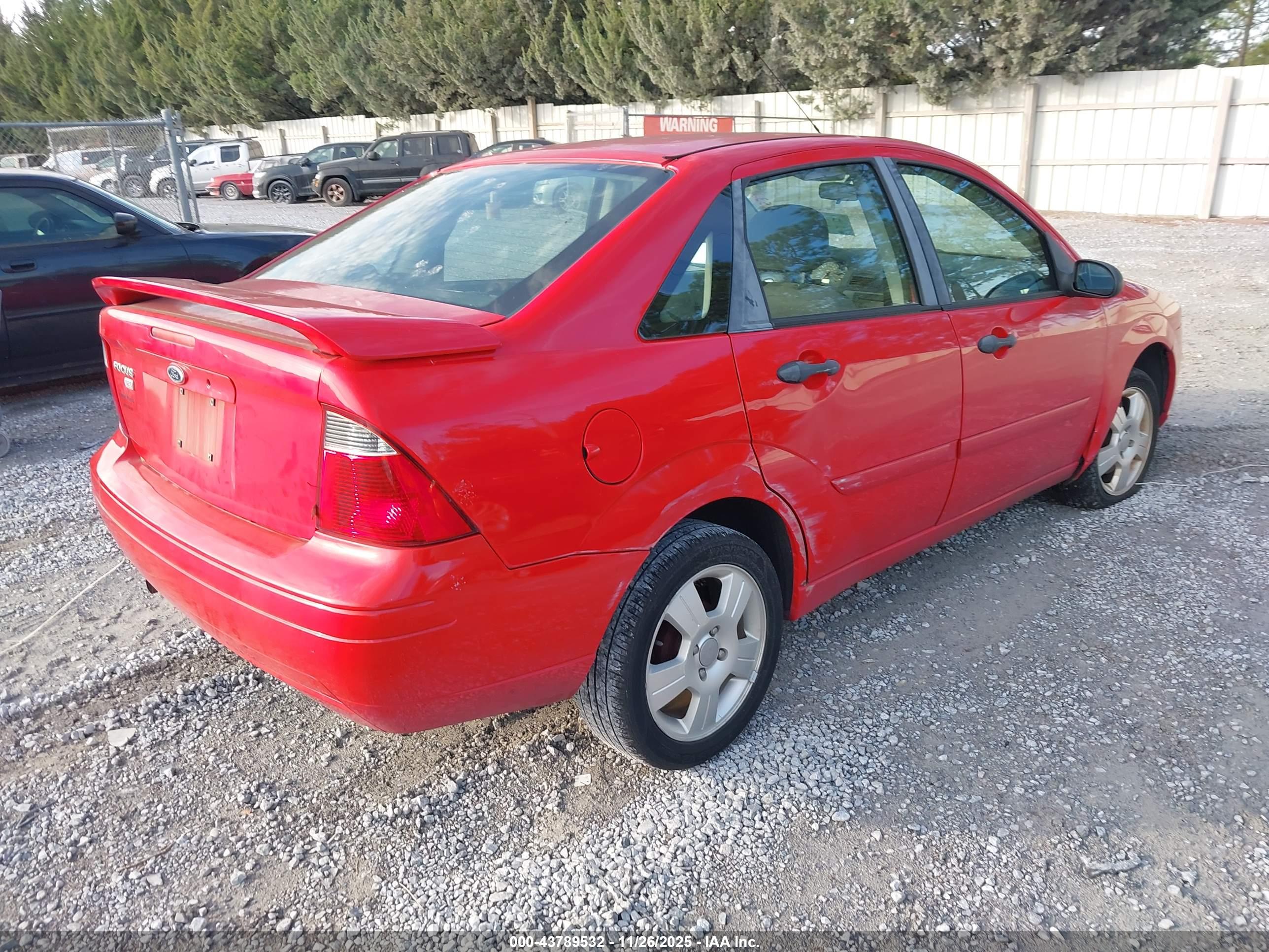 FORD FOCUS image 4