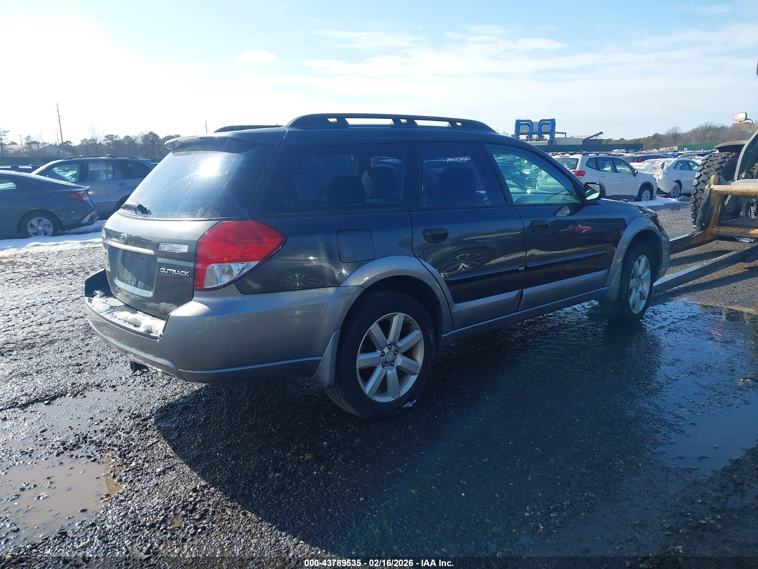 SUBARU OUTBACK image 4