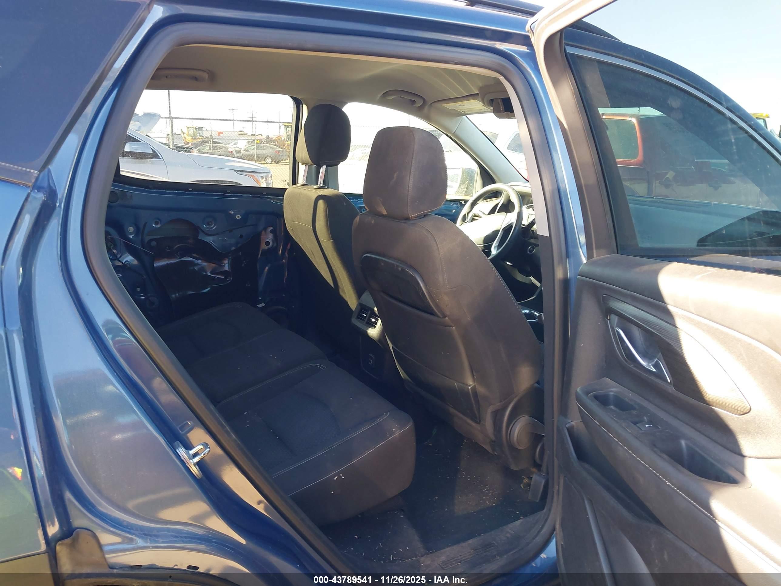 GMC TERRAIN image 8