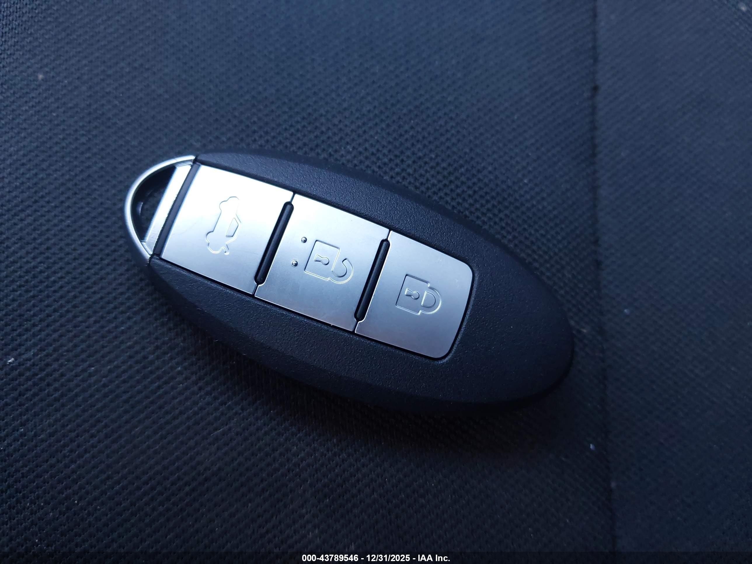 NISSAN KICKS image 11