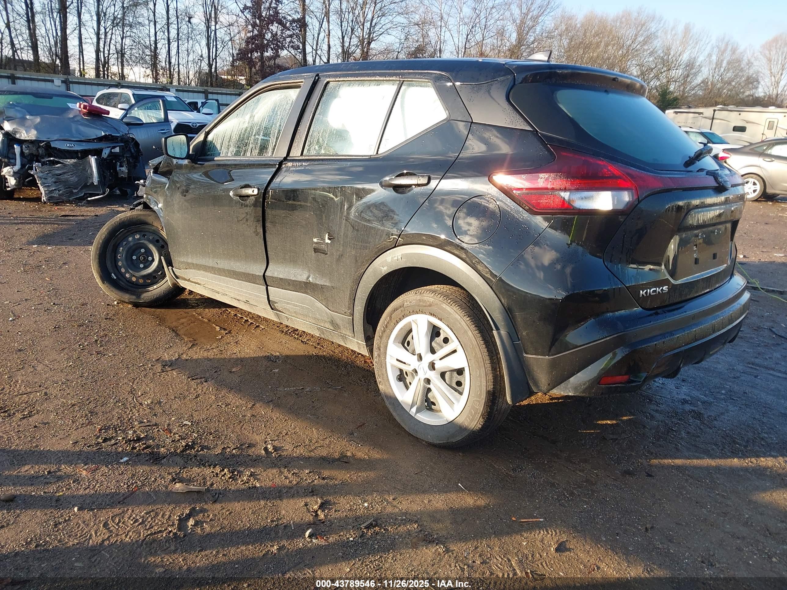NISSAN KICKS image 3