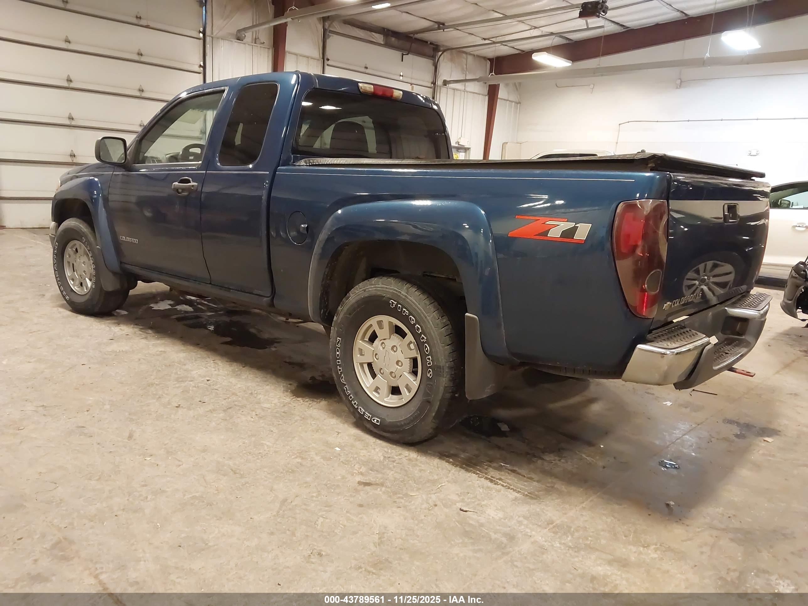 CHEVROLET COLORADO image 3