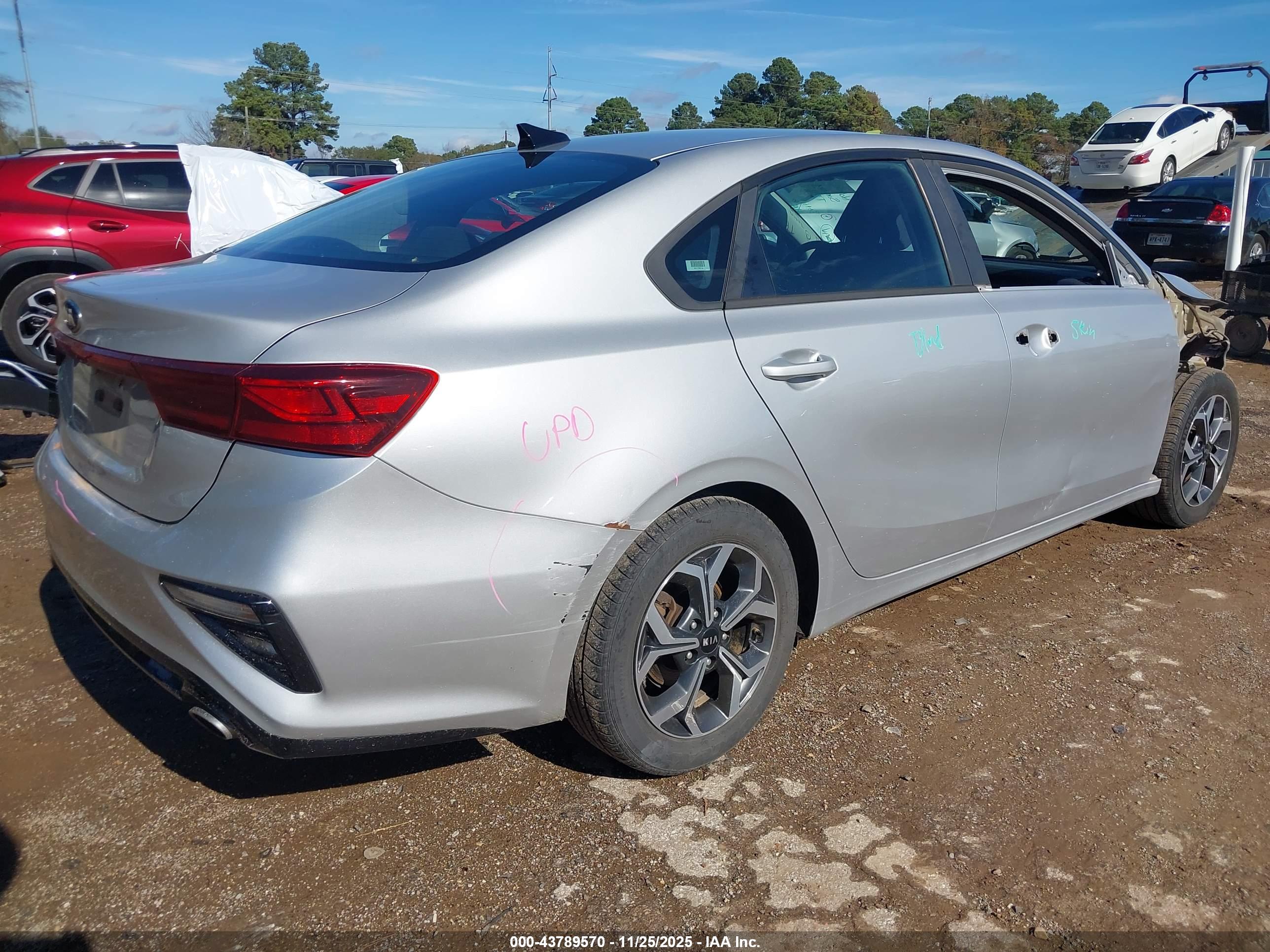 KIA FORTE image 4