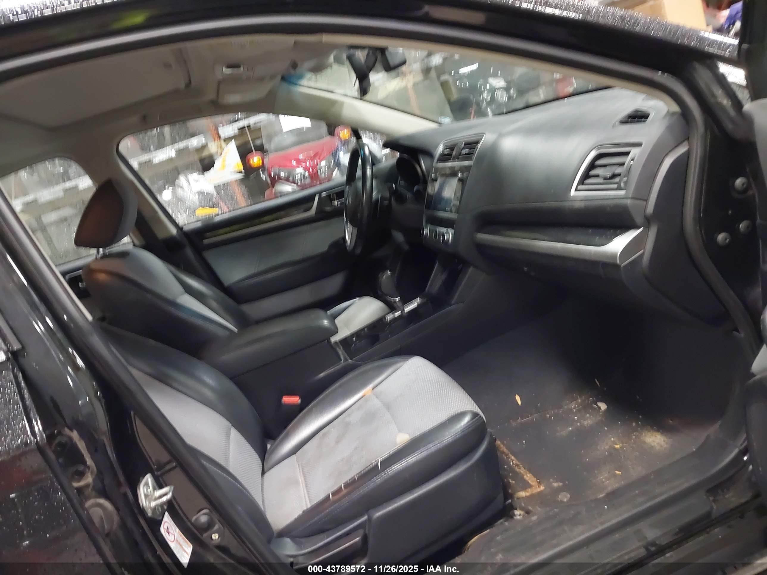 SUBARU LEGACY image 5