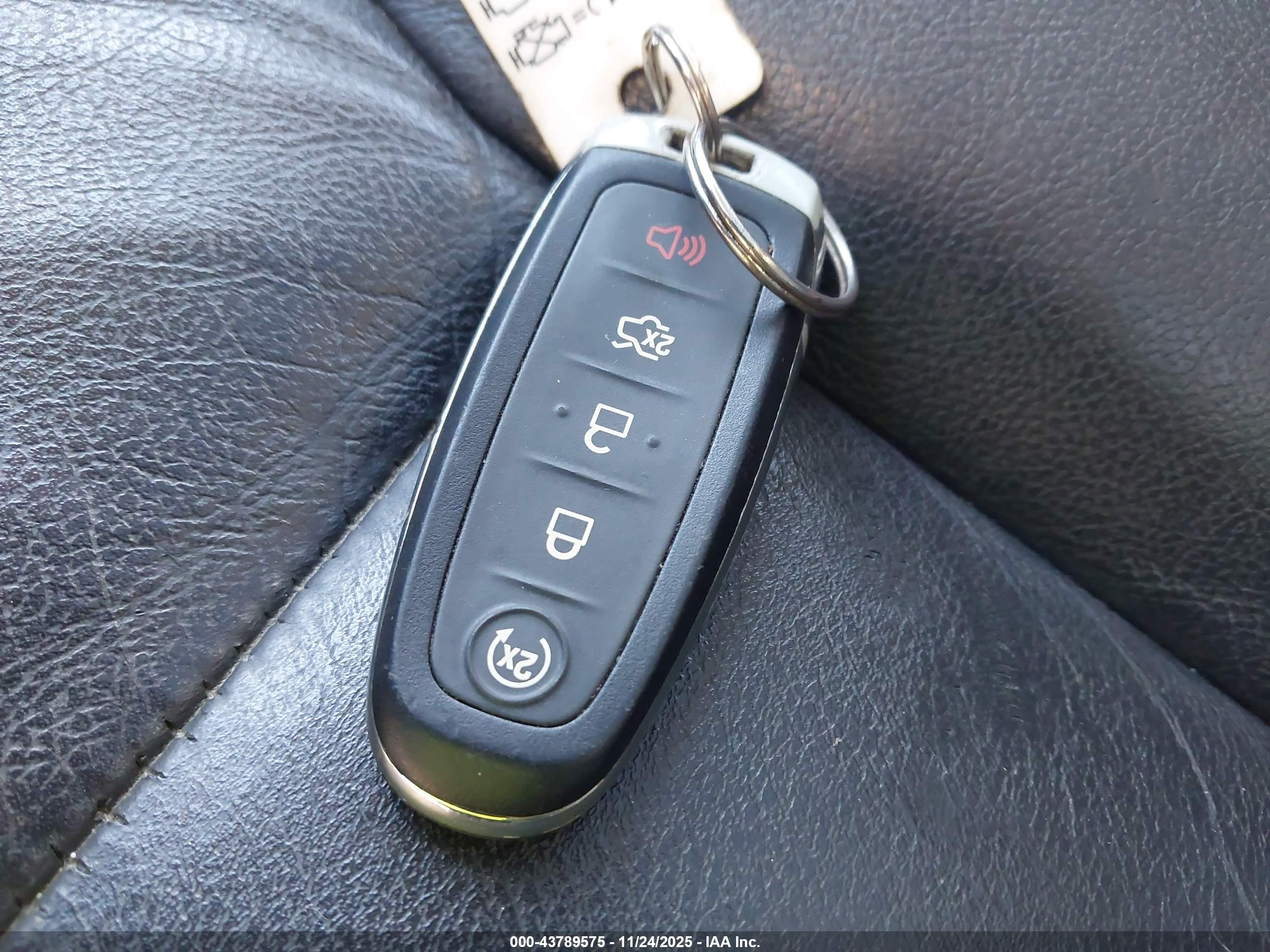 FORD EDGE image 11