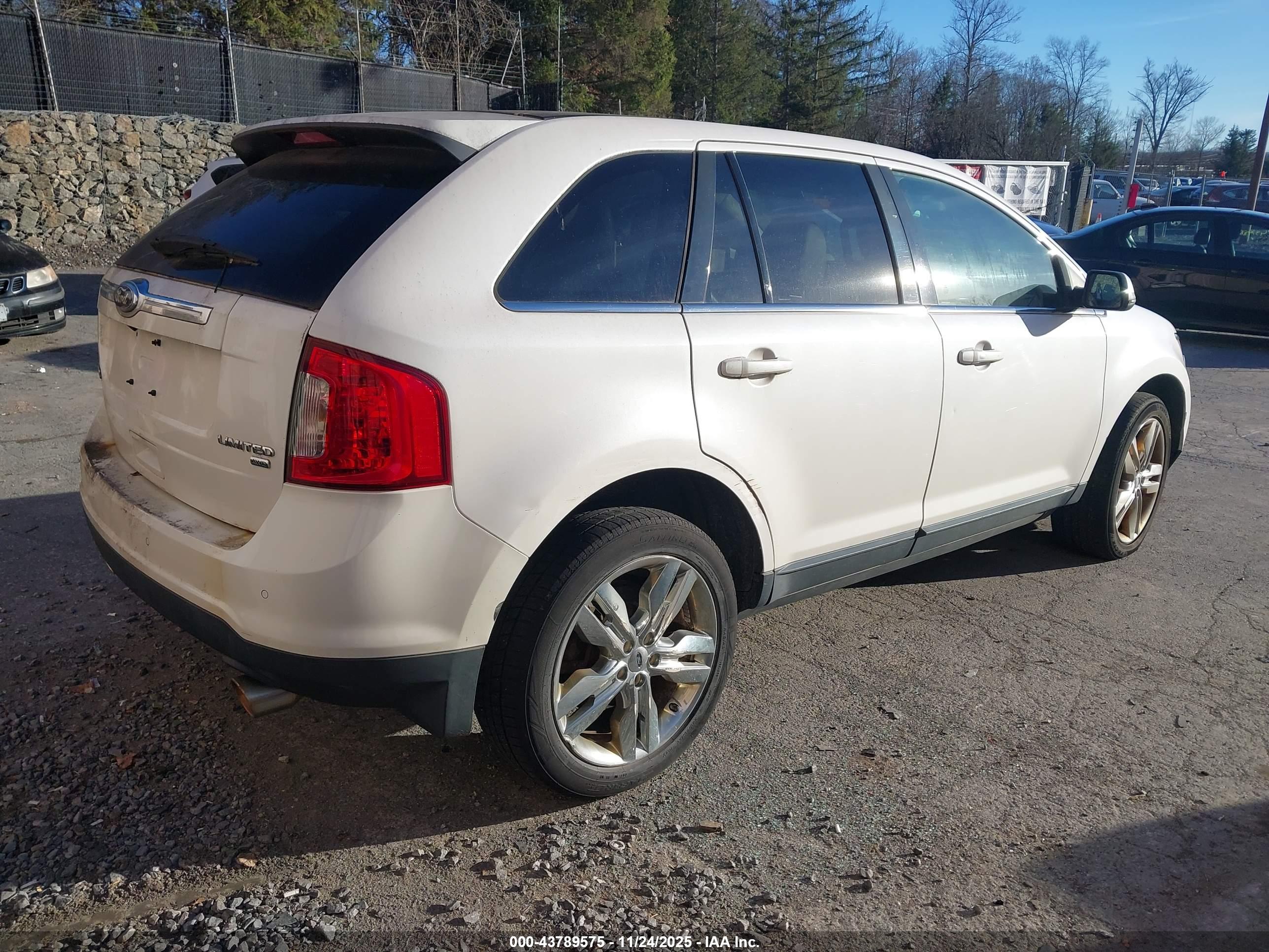 FORD EDGE image 4