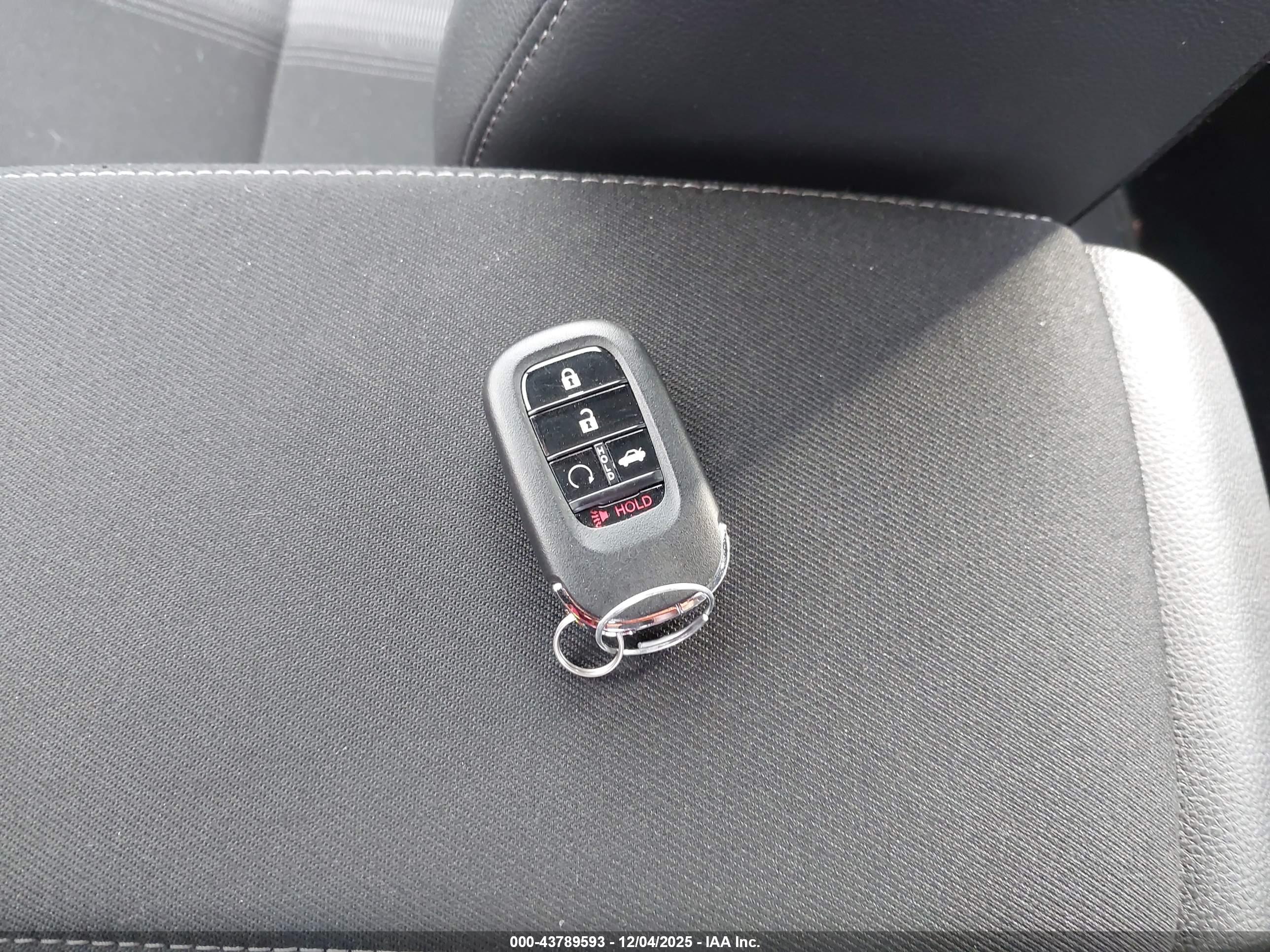 HONDA CIVIC image 11