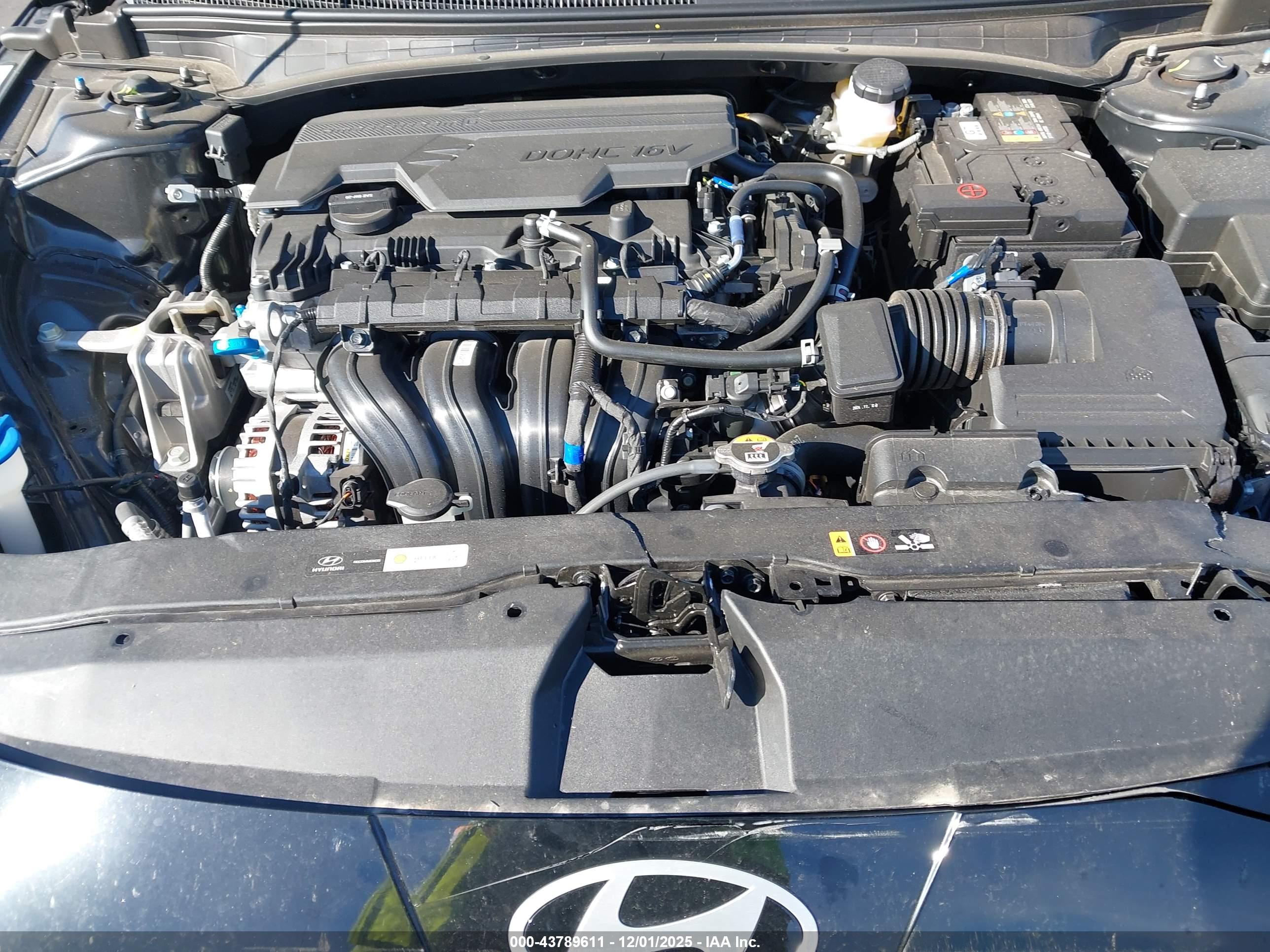 HYUNDAI ELANTRA image 10
