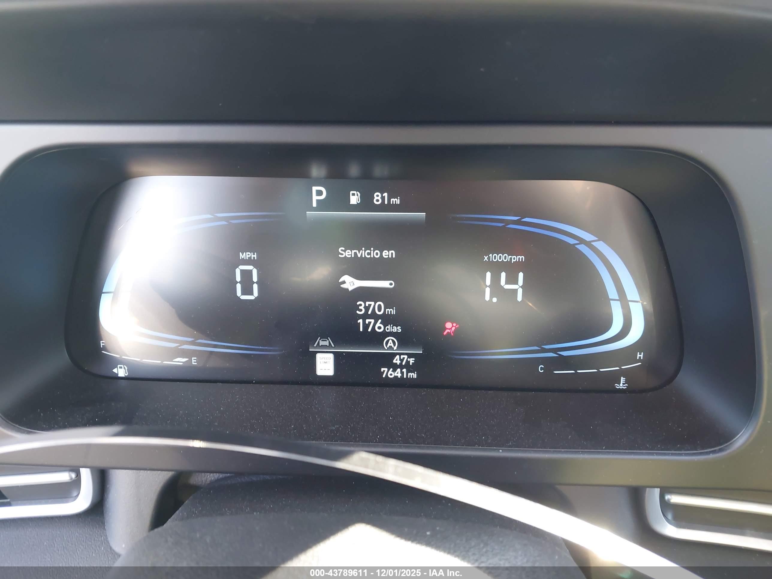 HYUNDAI ELANTRA image 7