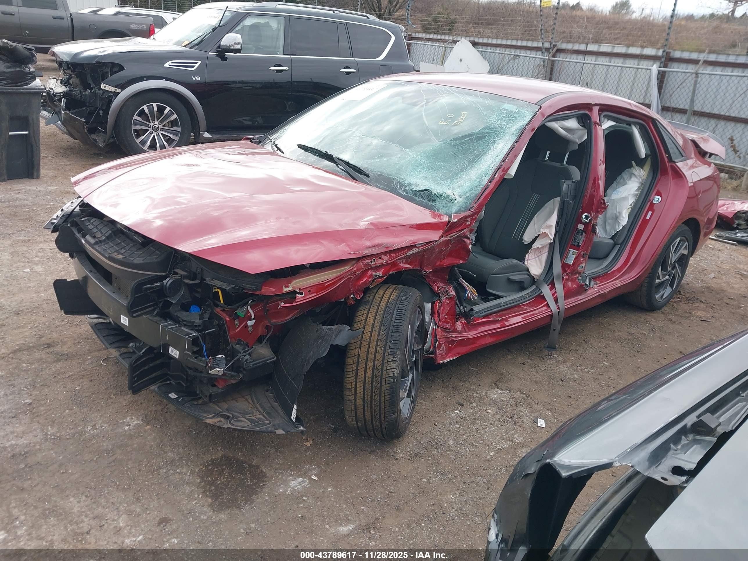 HYUNDAI ELANTRA image 2