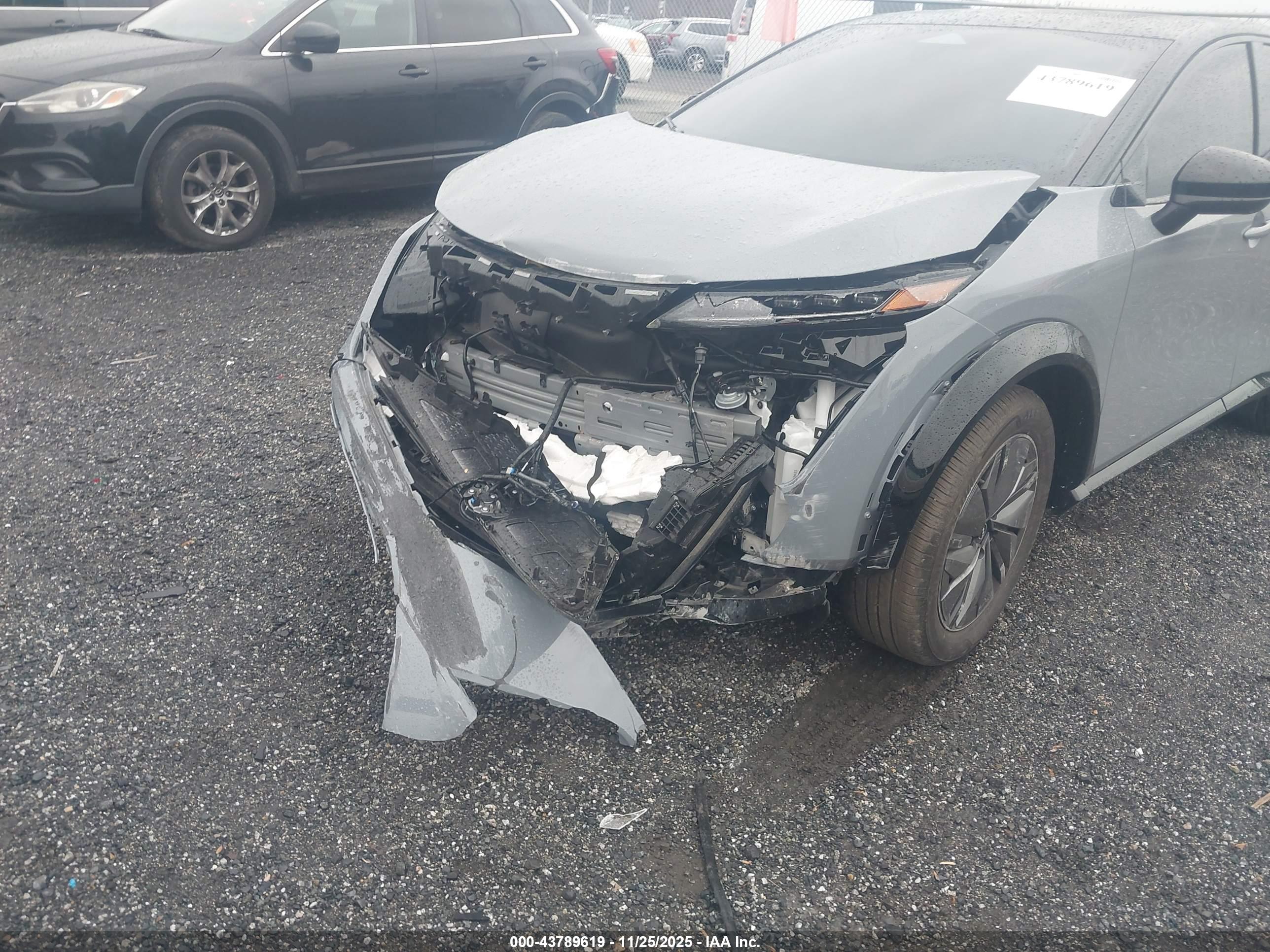 NISSAN ARIYA image 6