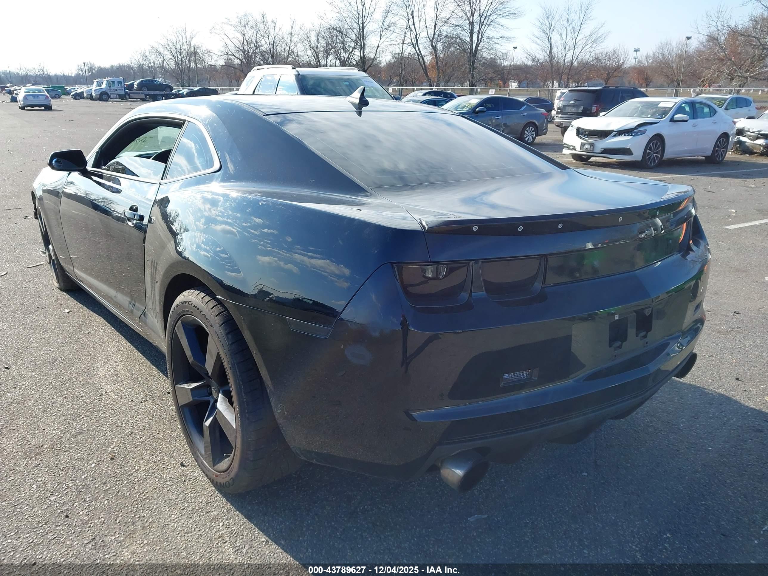 CHEVROLET CAMARO image 3
