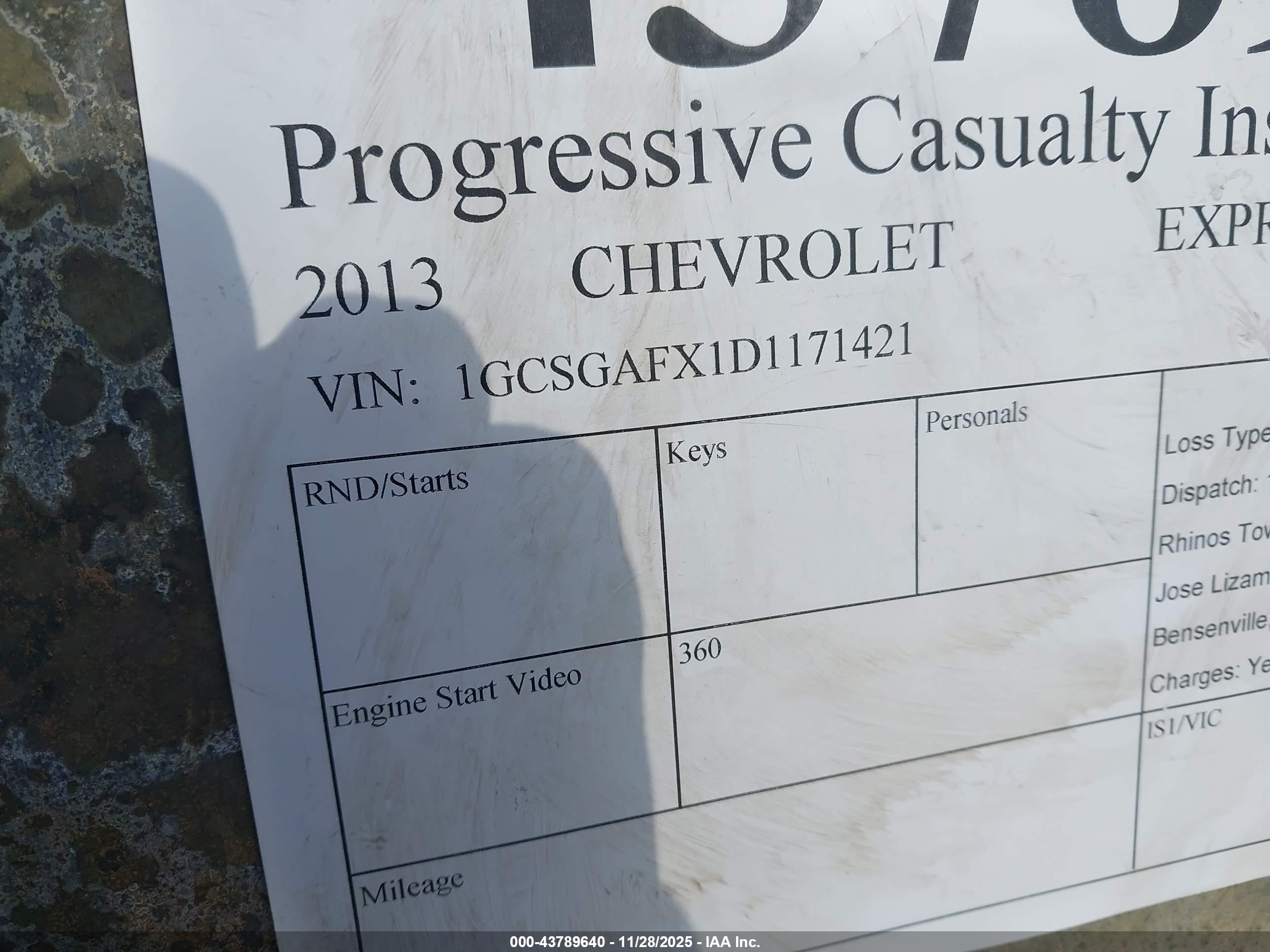 CHEVROLET EXPRESS image 9
