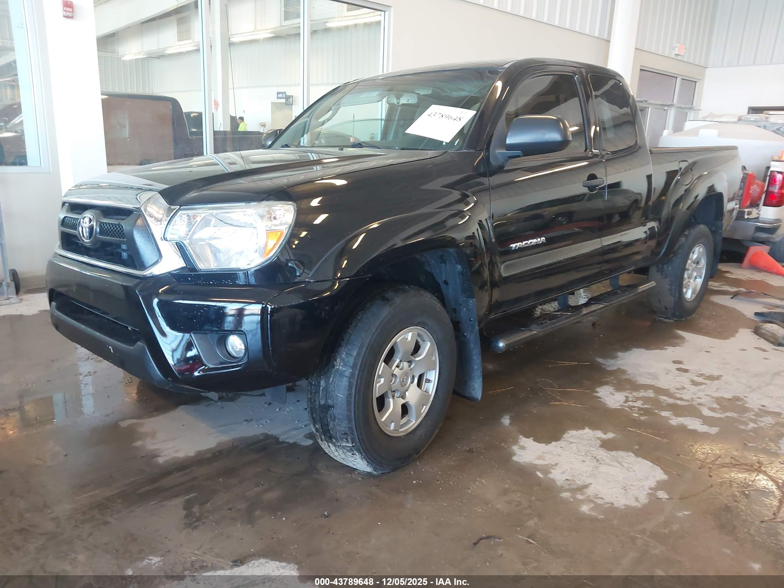 TOYOTA TACOMA image 2