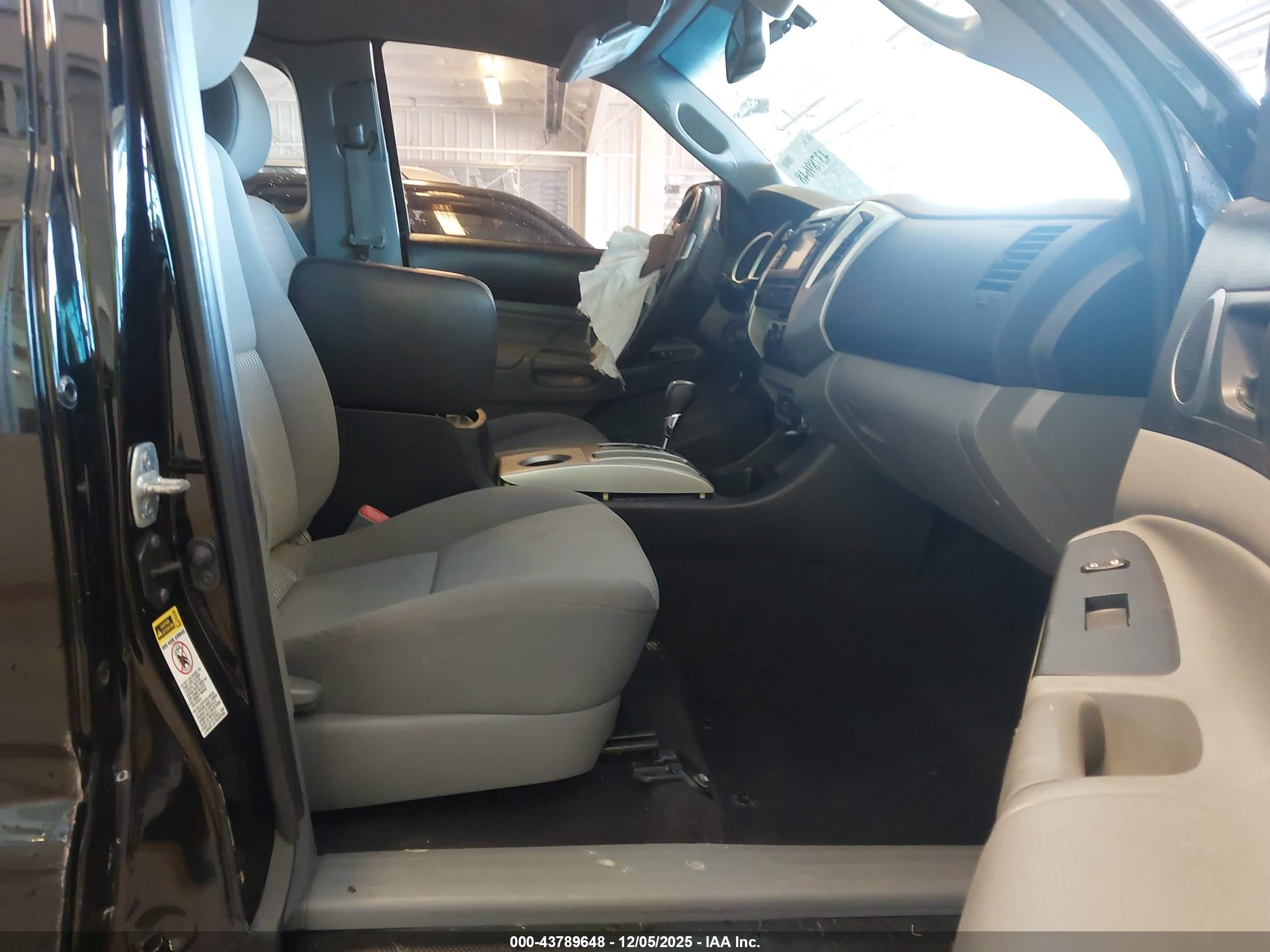 TOYOTA TACOMA image 5