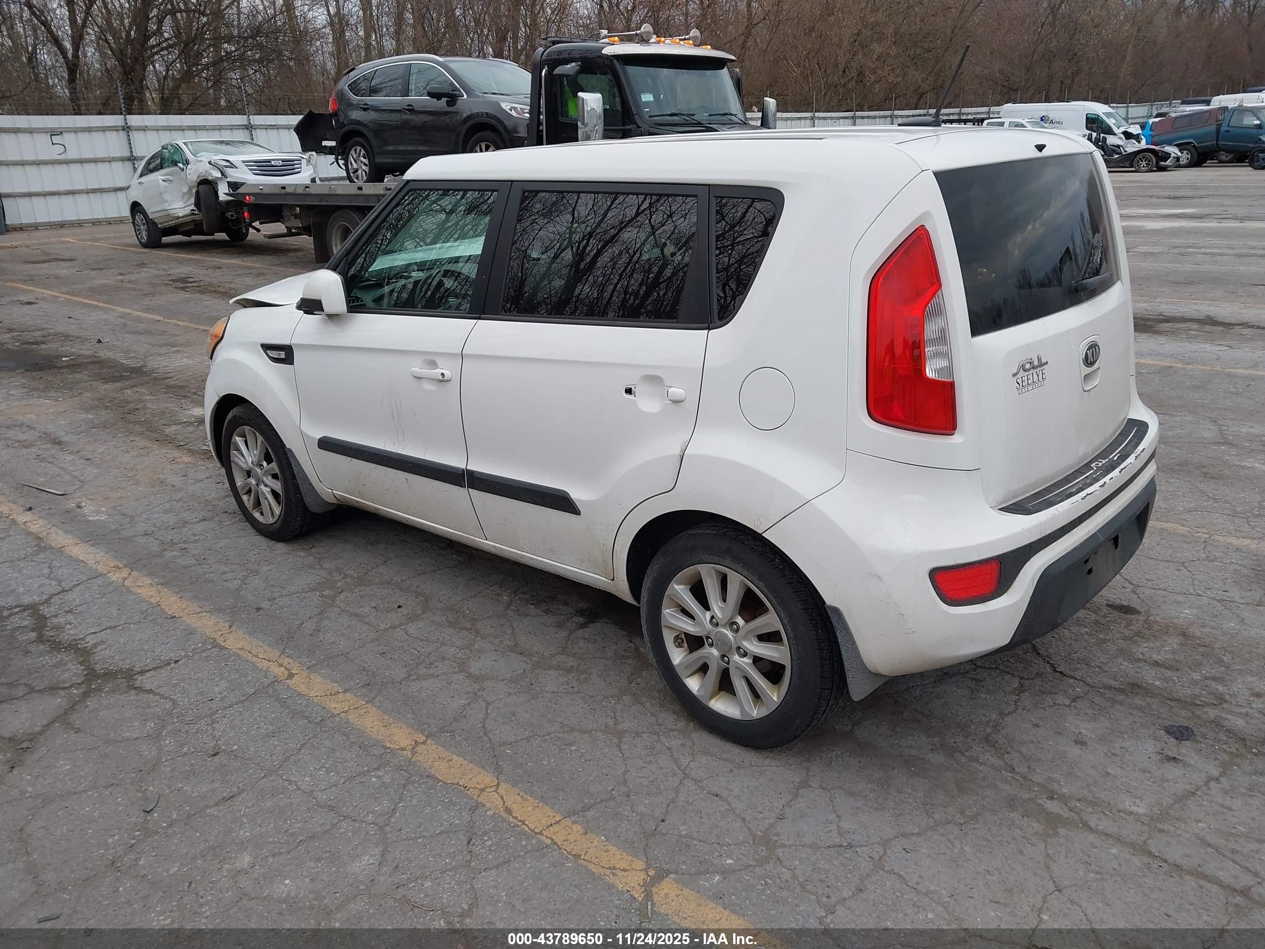 KIA SOUL image 3