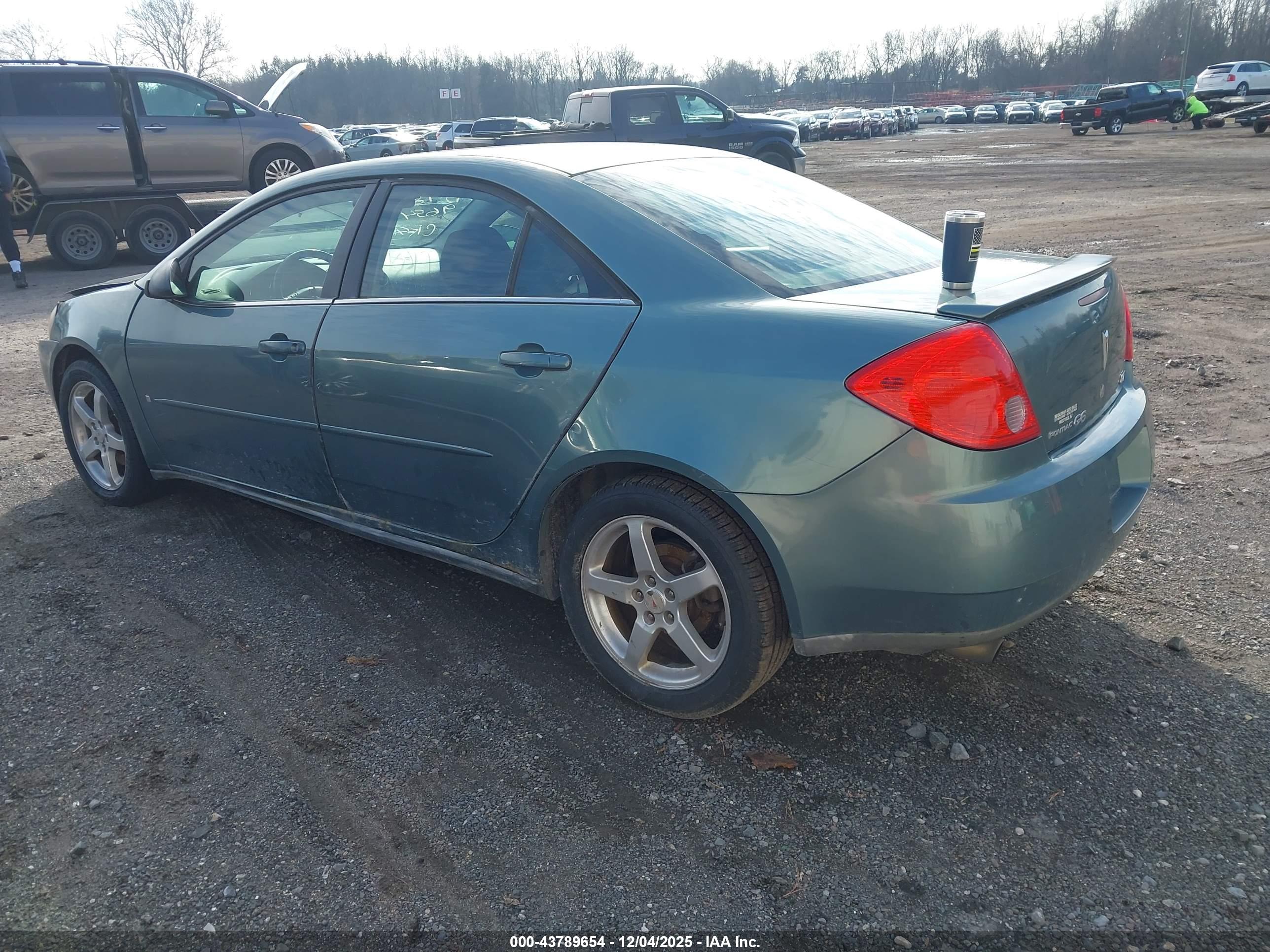 PONTIAC G6 image 3