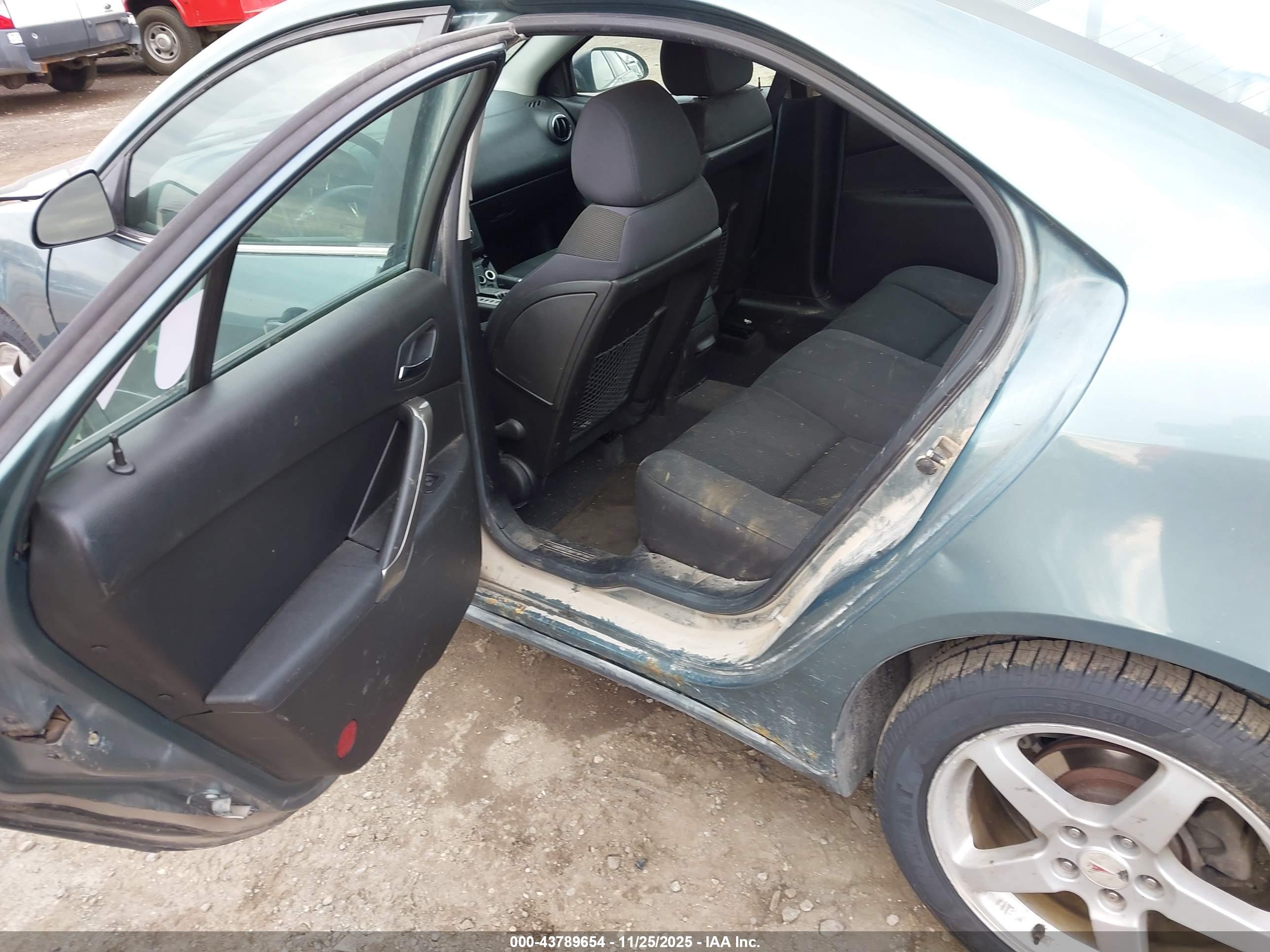 PONTIAC G6 image 5