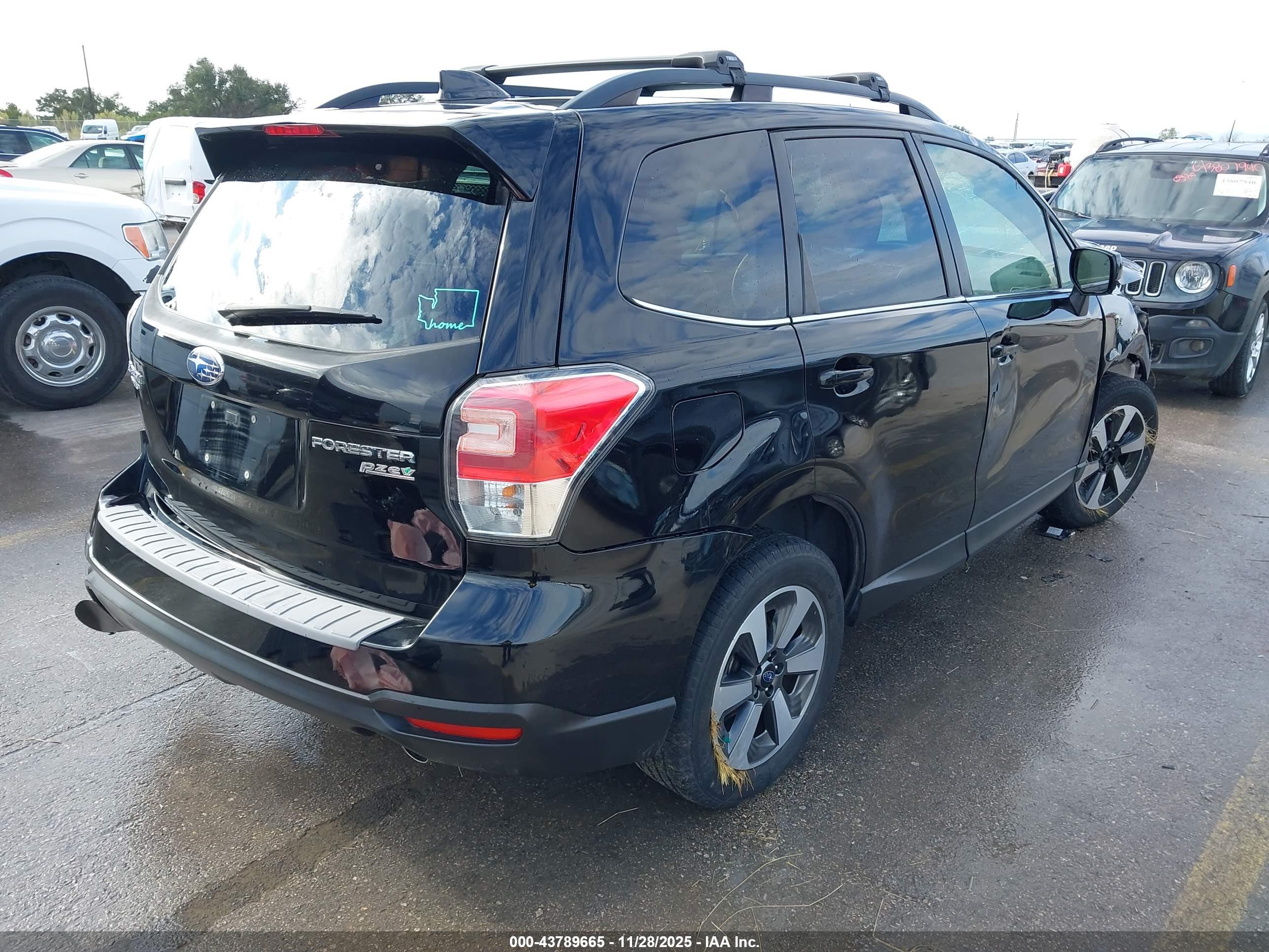 SUBARU FORESTER image 4