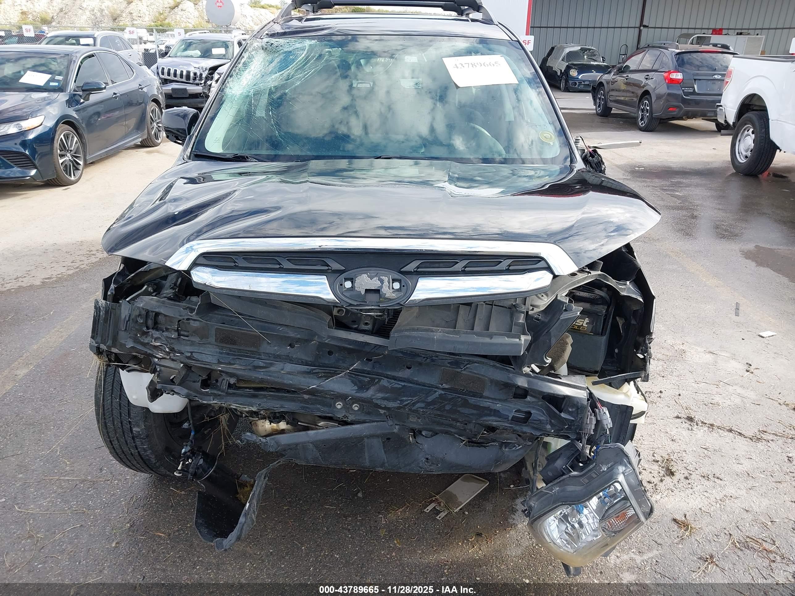 SUBARU FORESTER image 6