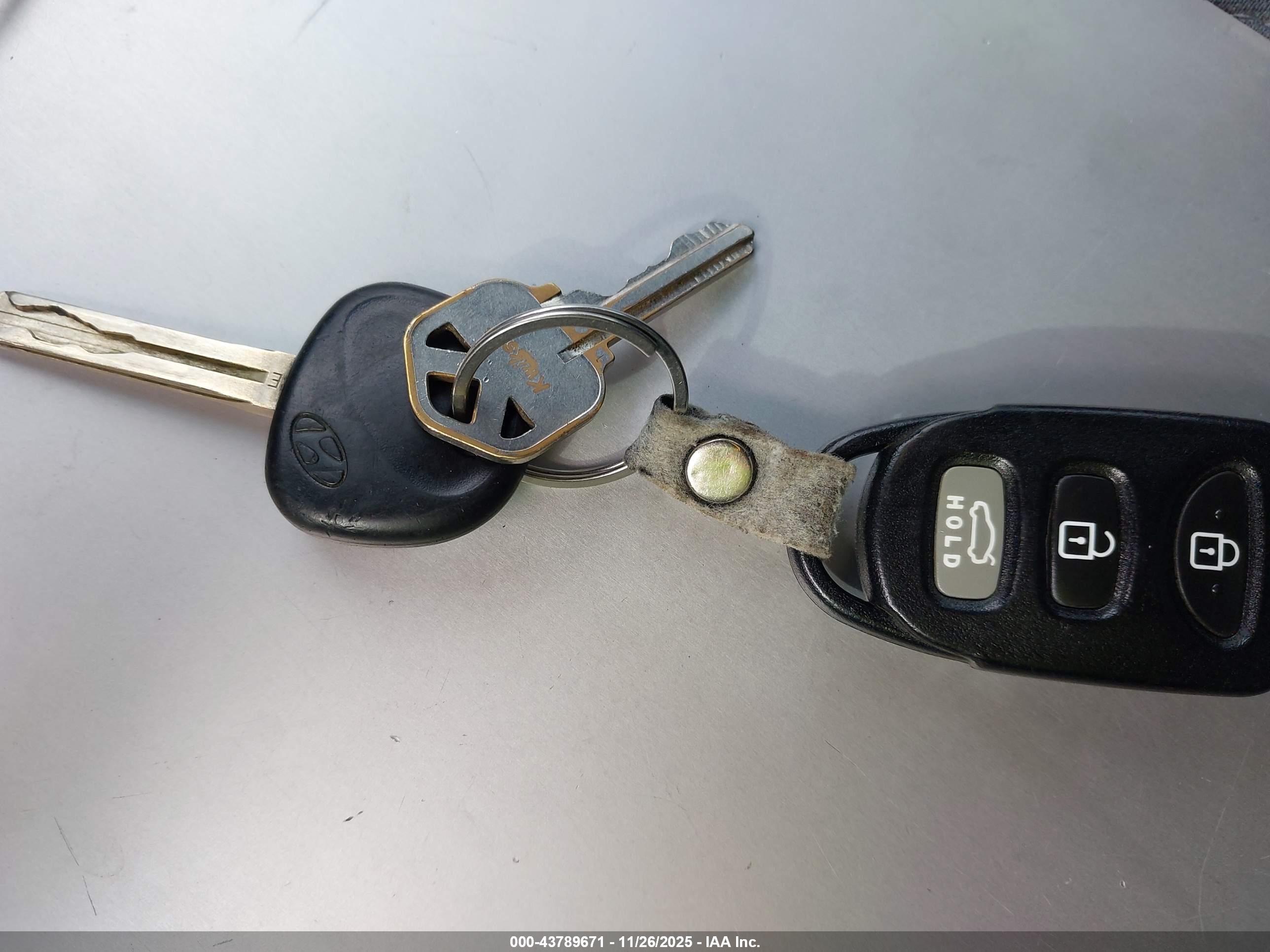 HYUNDAI SONATA image 11