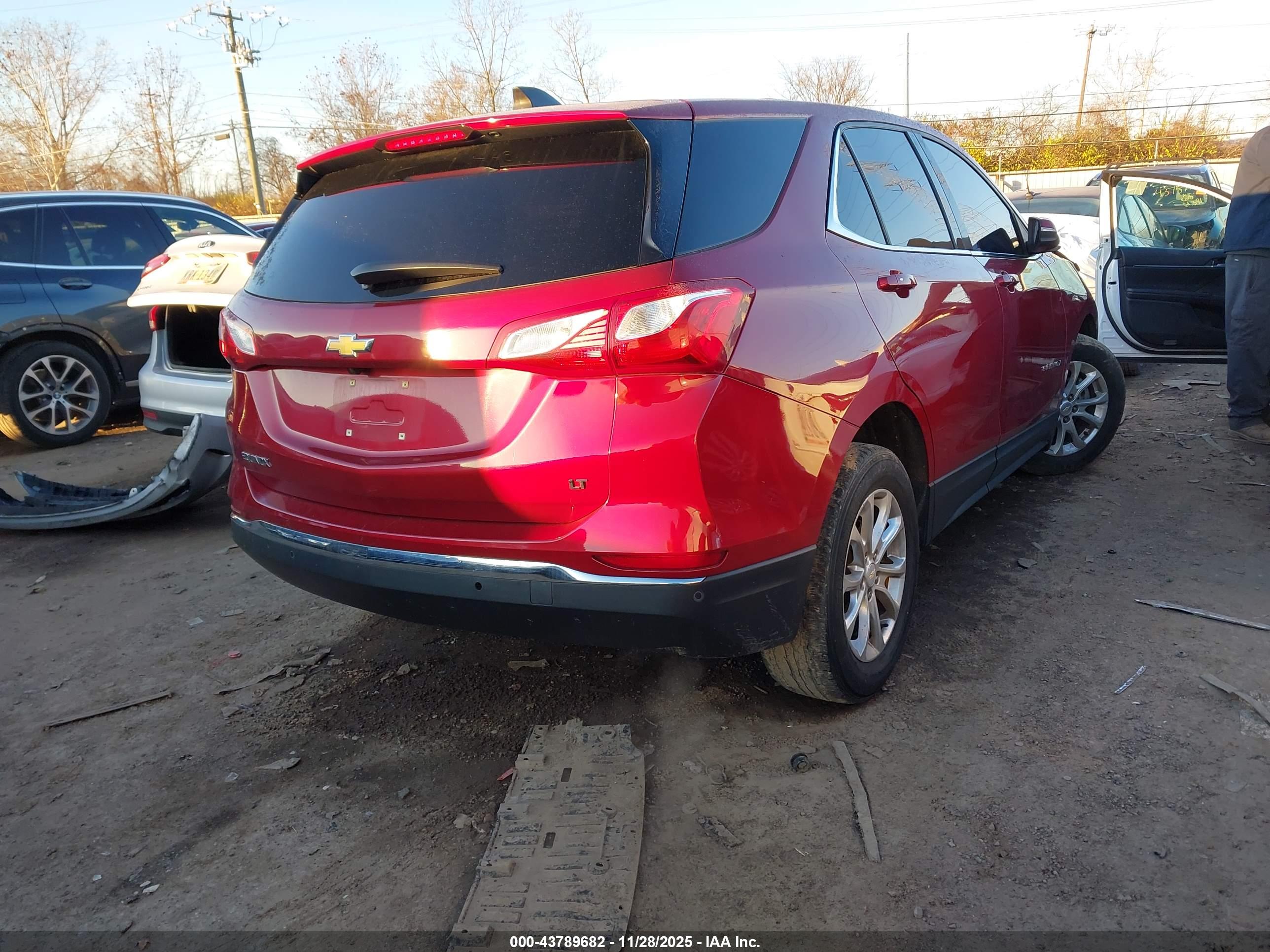 CHEVROLET EQUINOX image 4