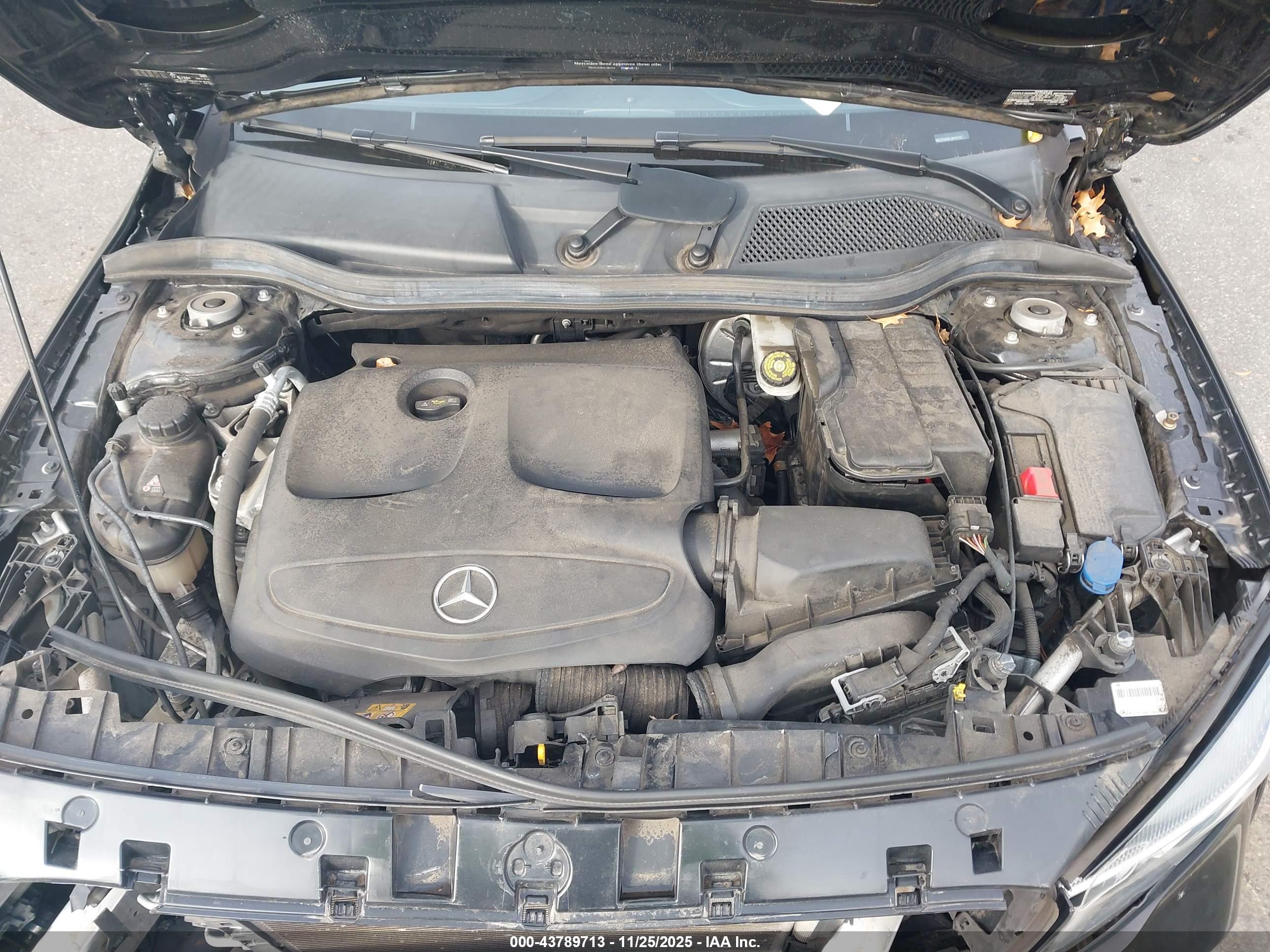 MERCEDES-BENZ GLA image 10