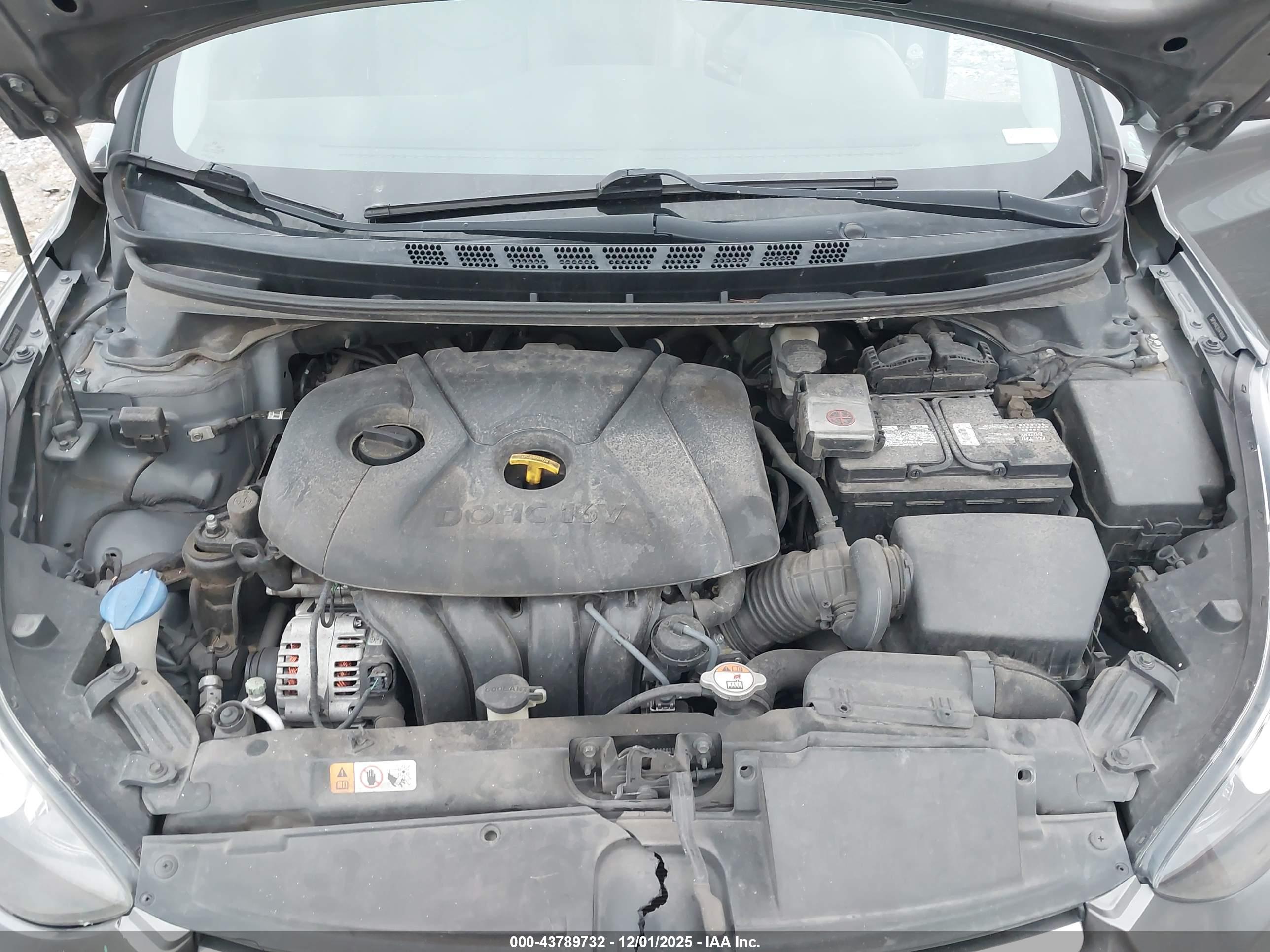 HYUNDAI ELANTRA image 10