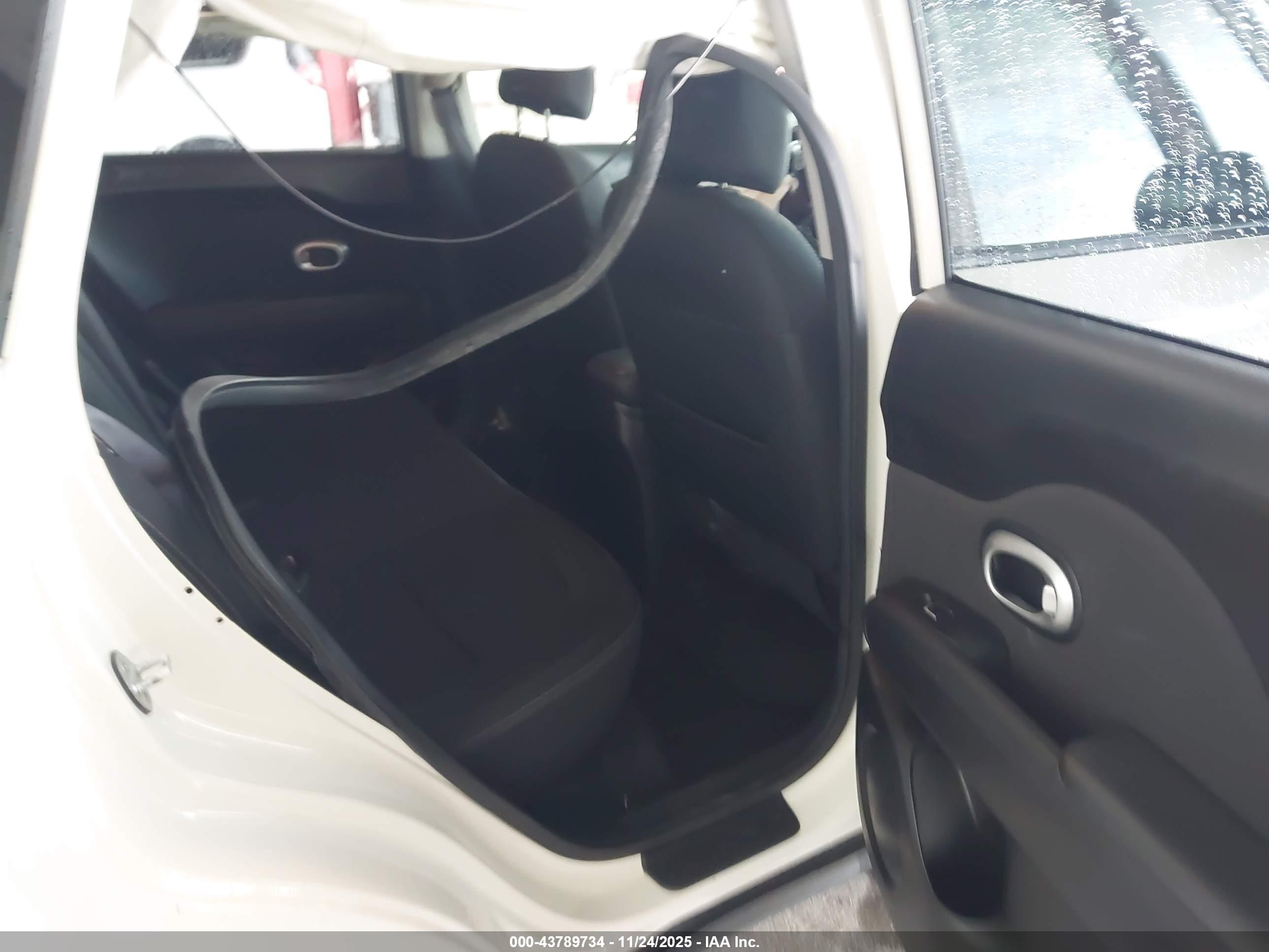 KIA SOUL image 8