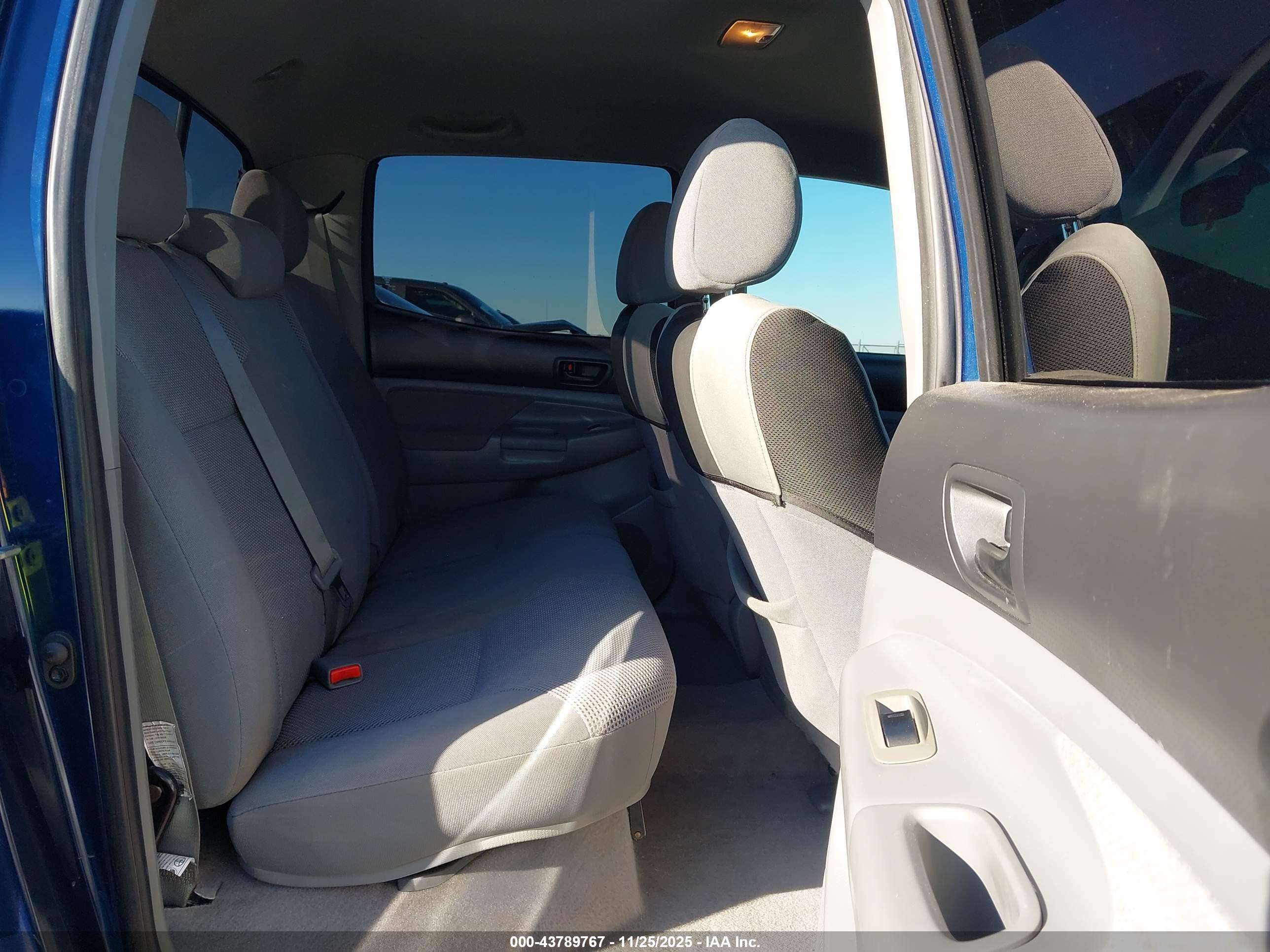 TOYOTA TACOMA image 8