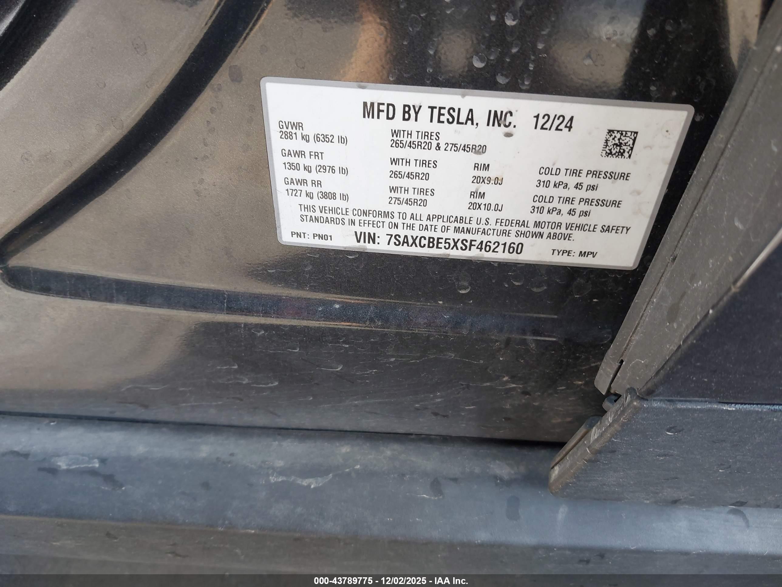 TESLA MODEL image 9