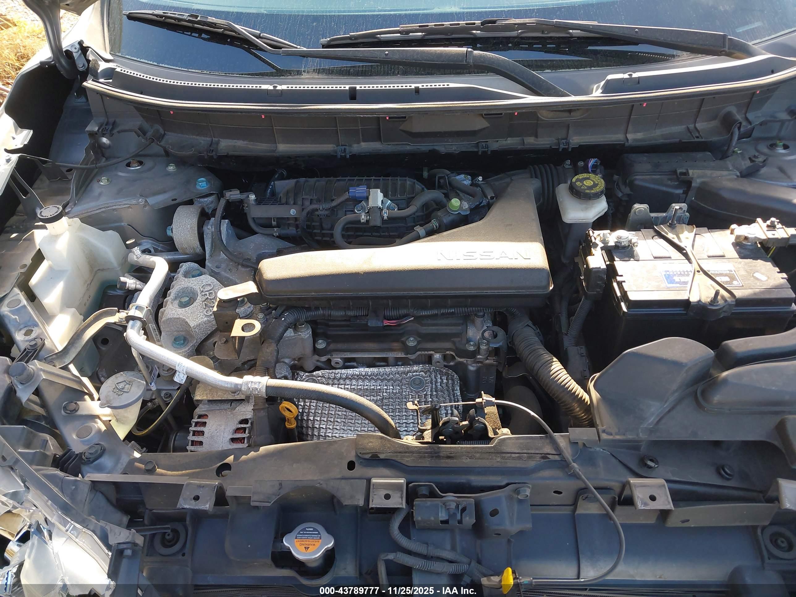 NISSAN ROGUE image 10