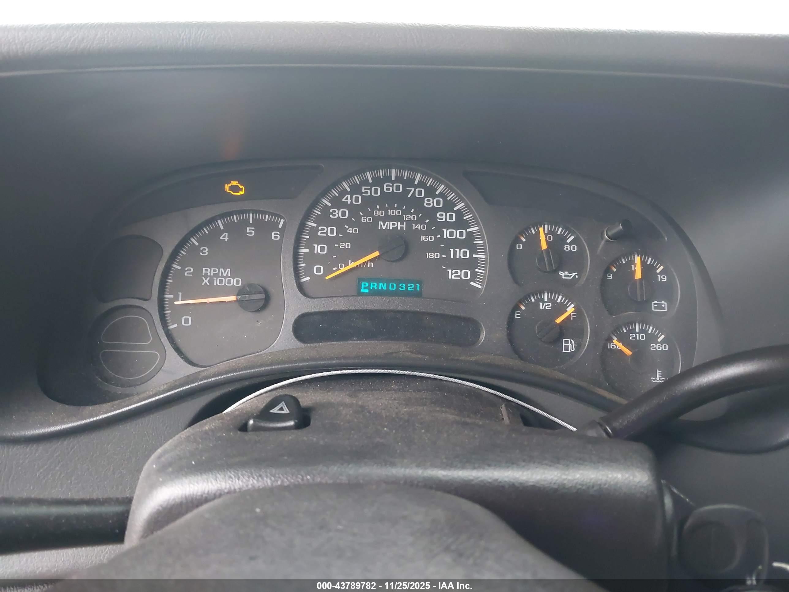 CHEVROLET SILVERADO image 7