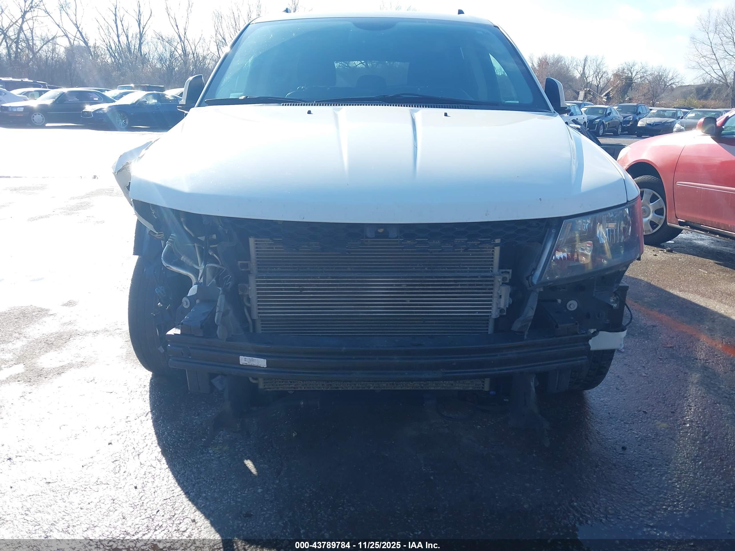 DODGE JOURNEY image 6