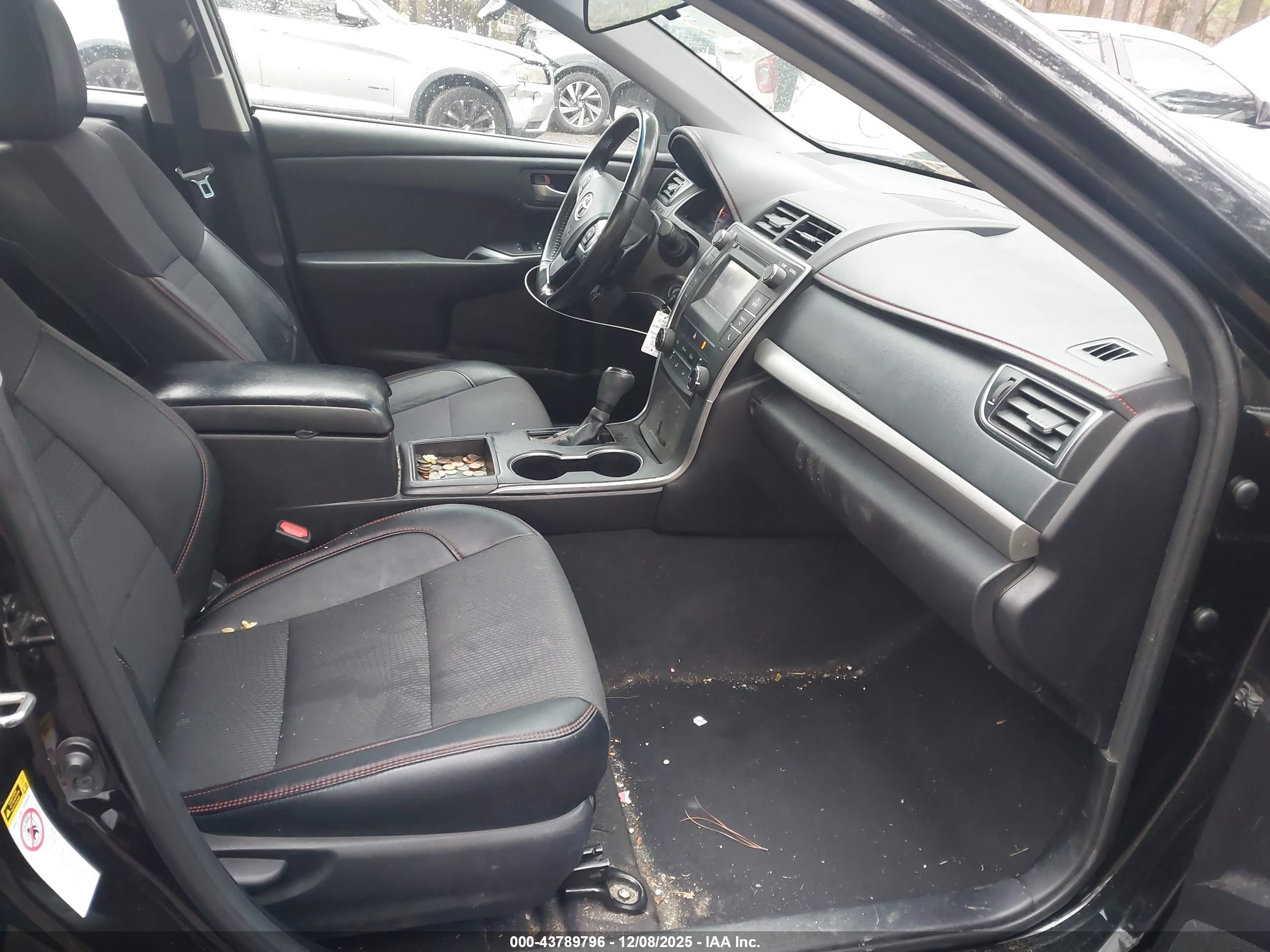 TOYOTA CAMRY image 5