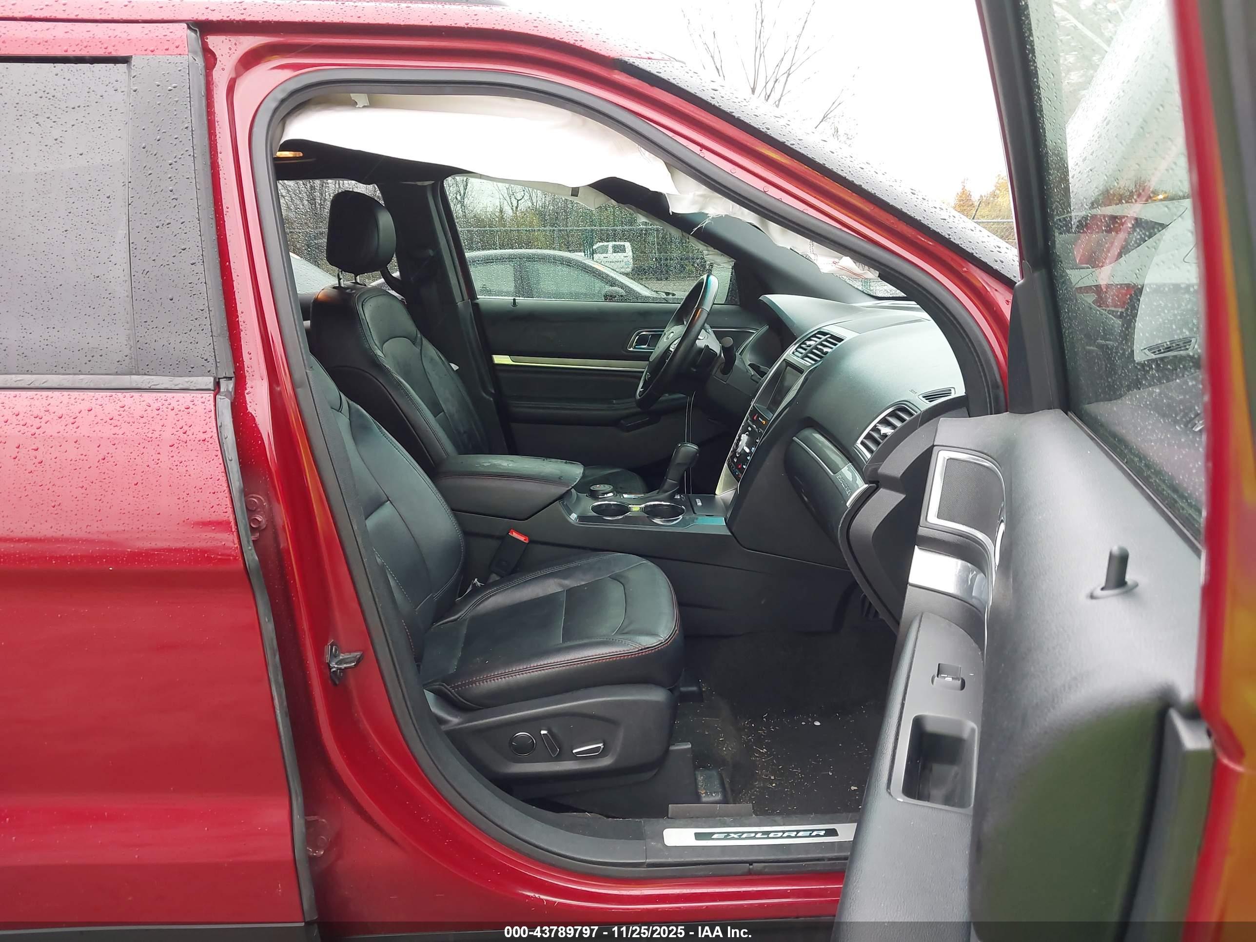 FORD EXPLORER image 5
