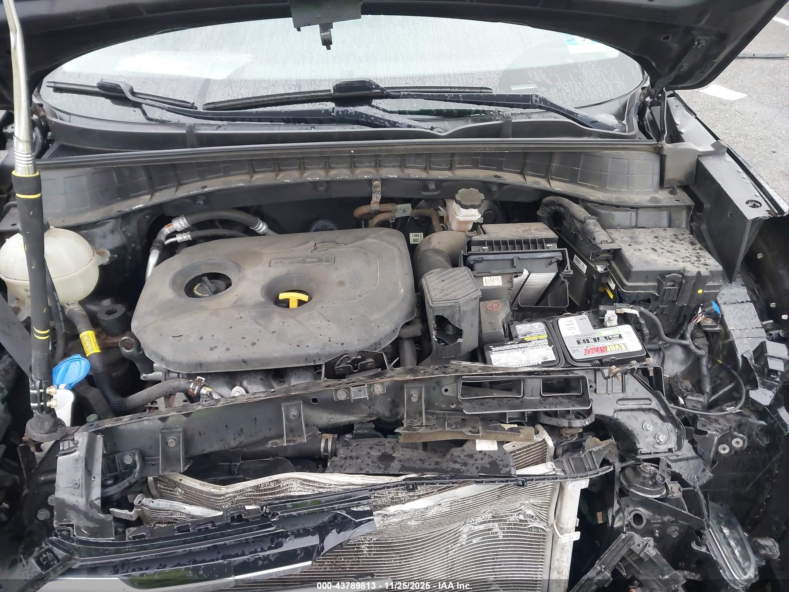 HYUNDAI TUCSON image 10