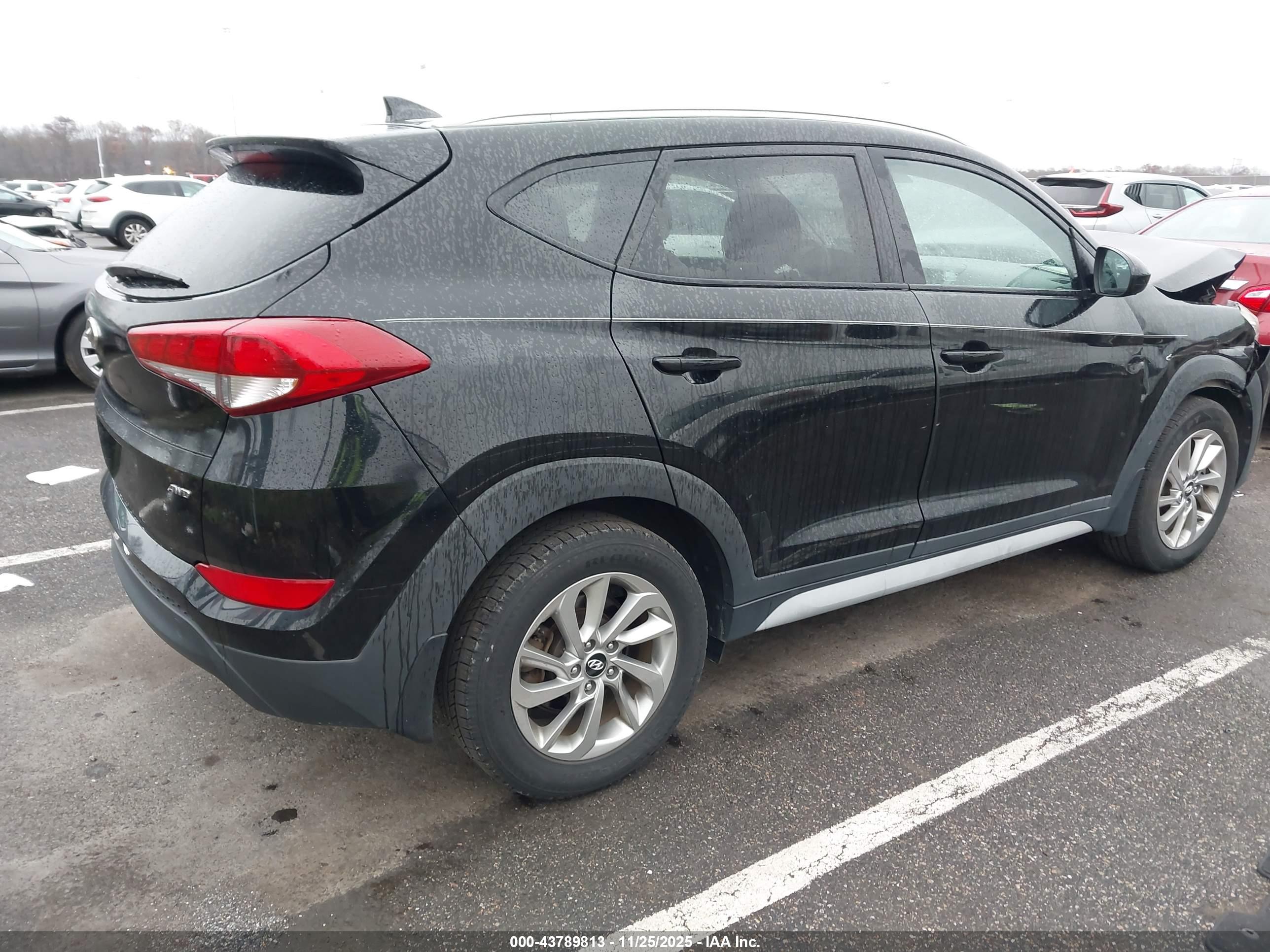 HYUNDAI TUCSON image 4