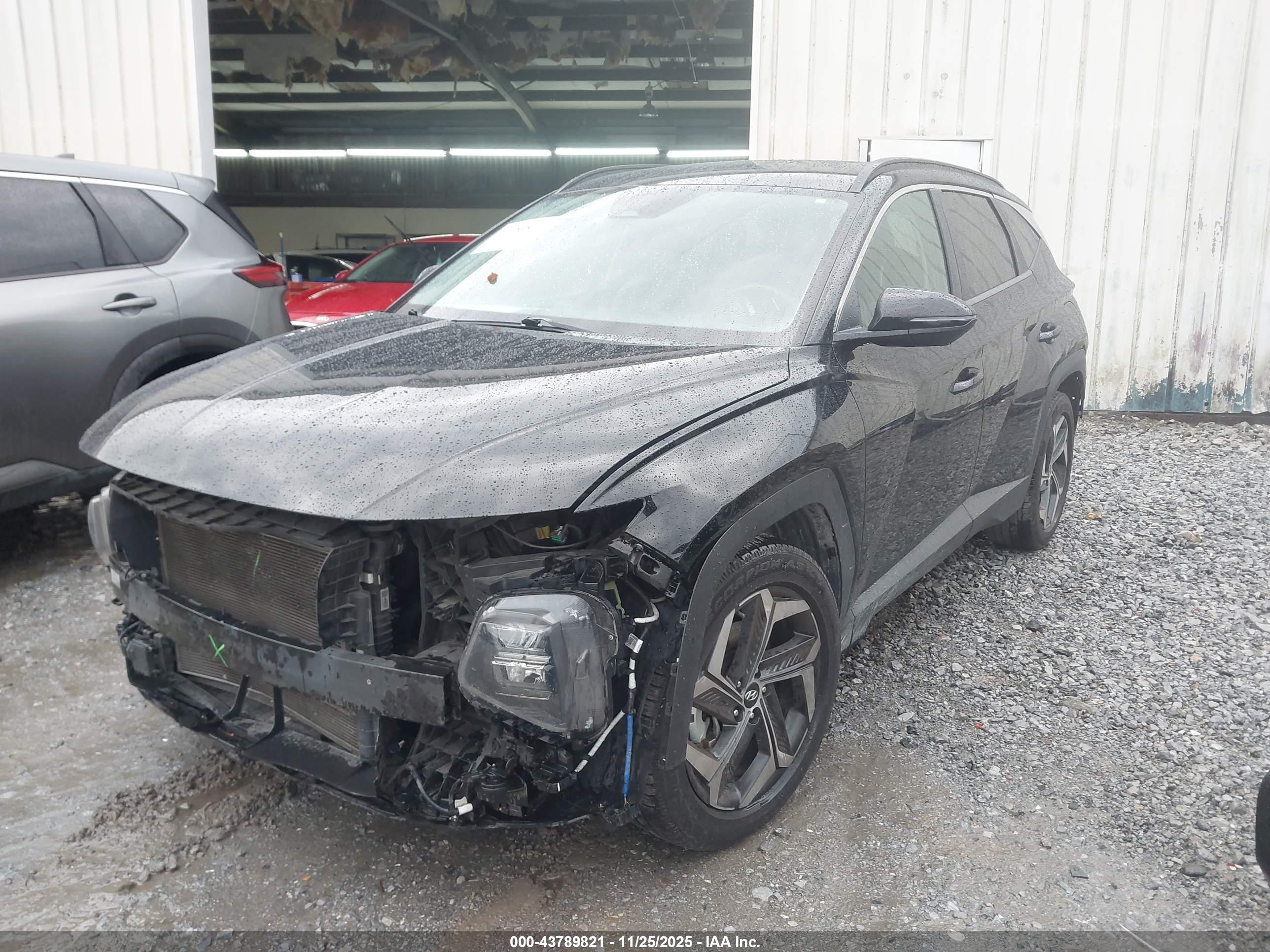 HYUNDAI TUCSON image 2