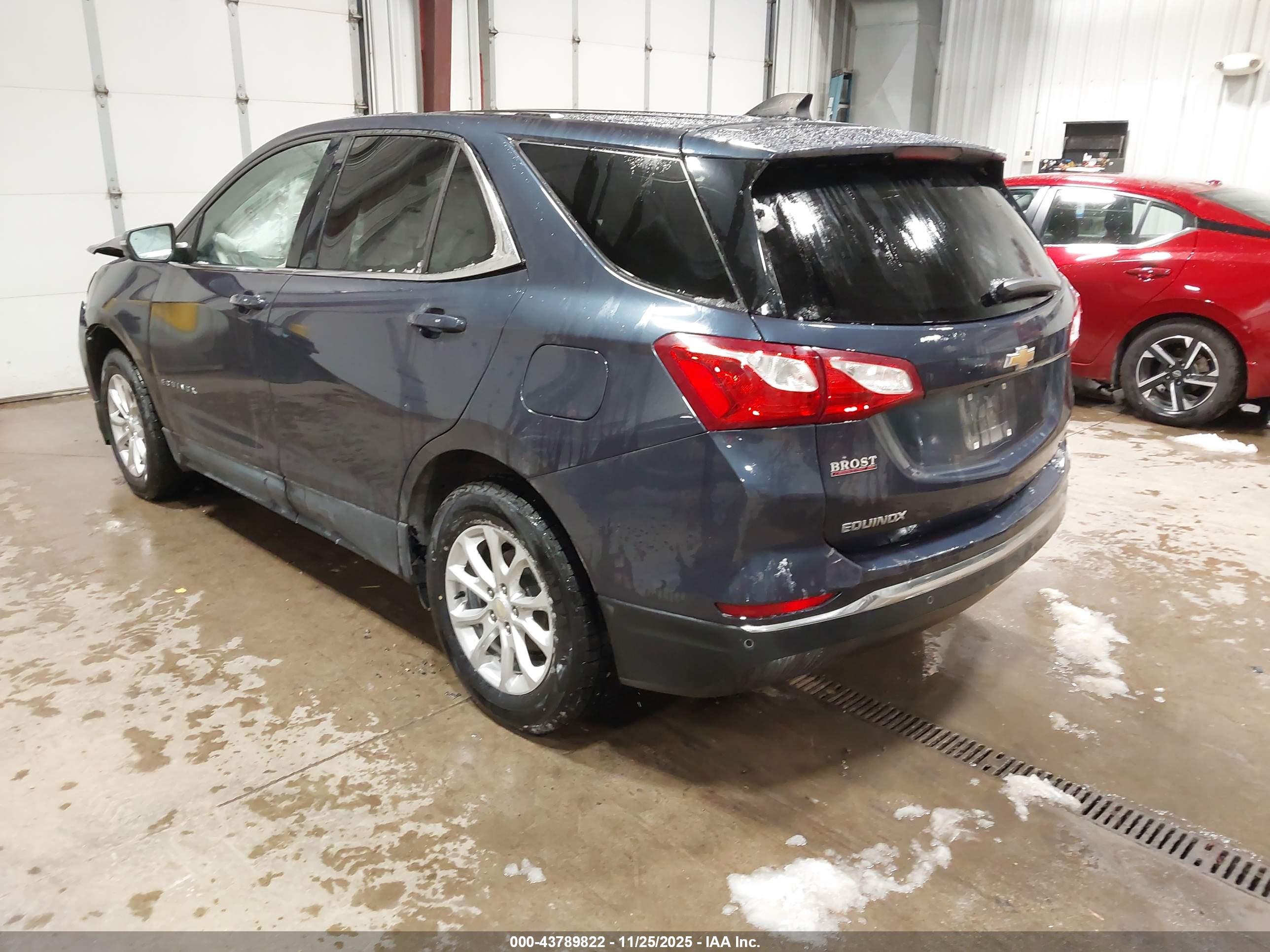 CHEVROLET EQUINOX image 3