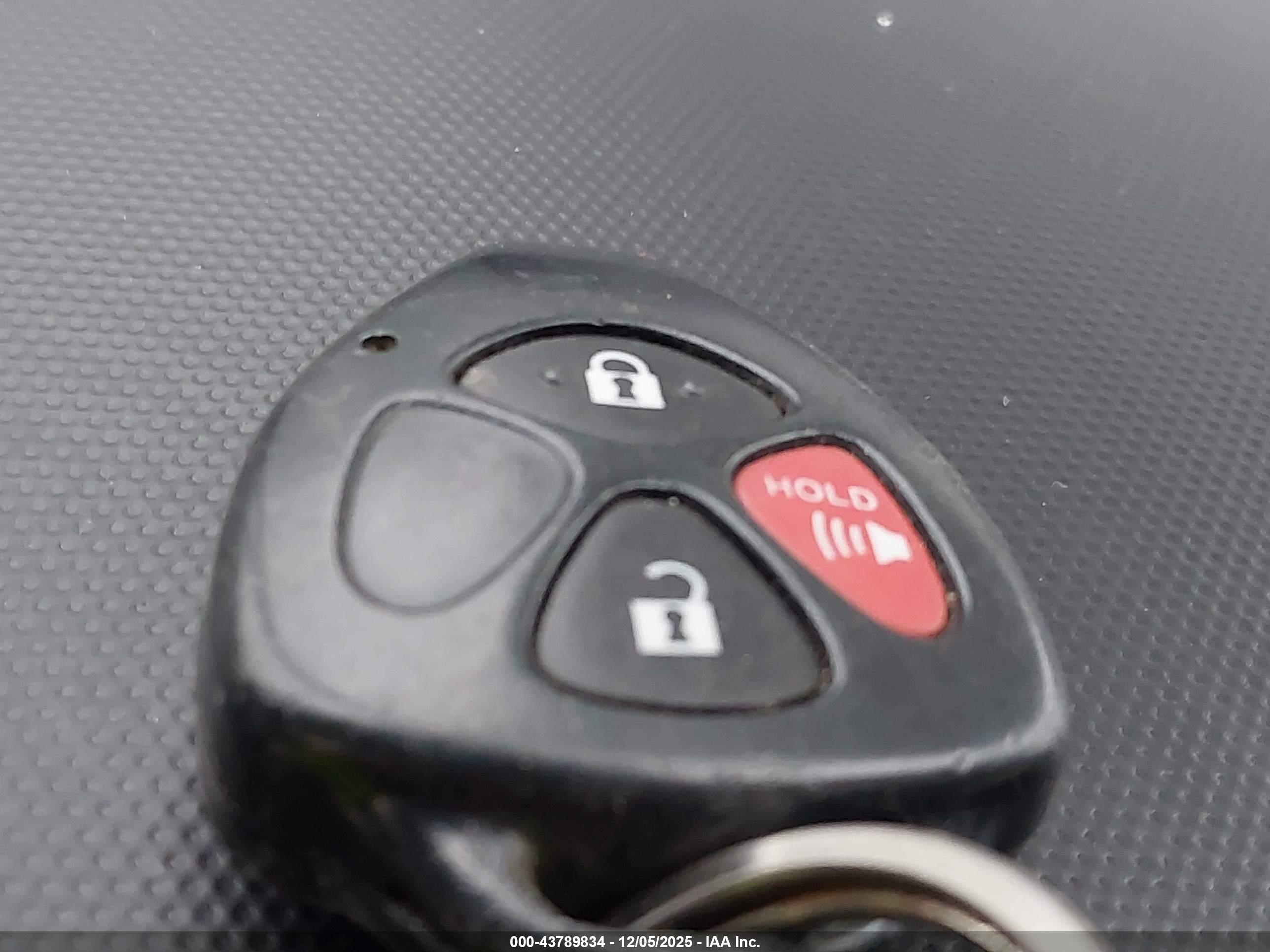 TOYOTA 4RUNNER image 11
