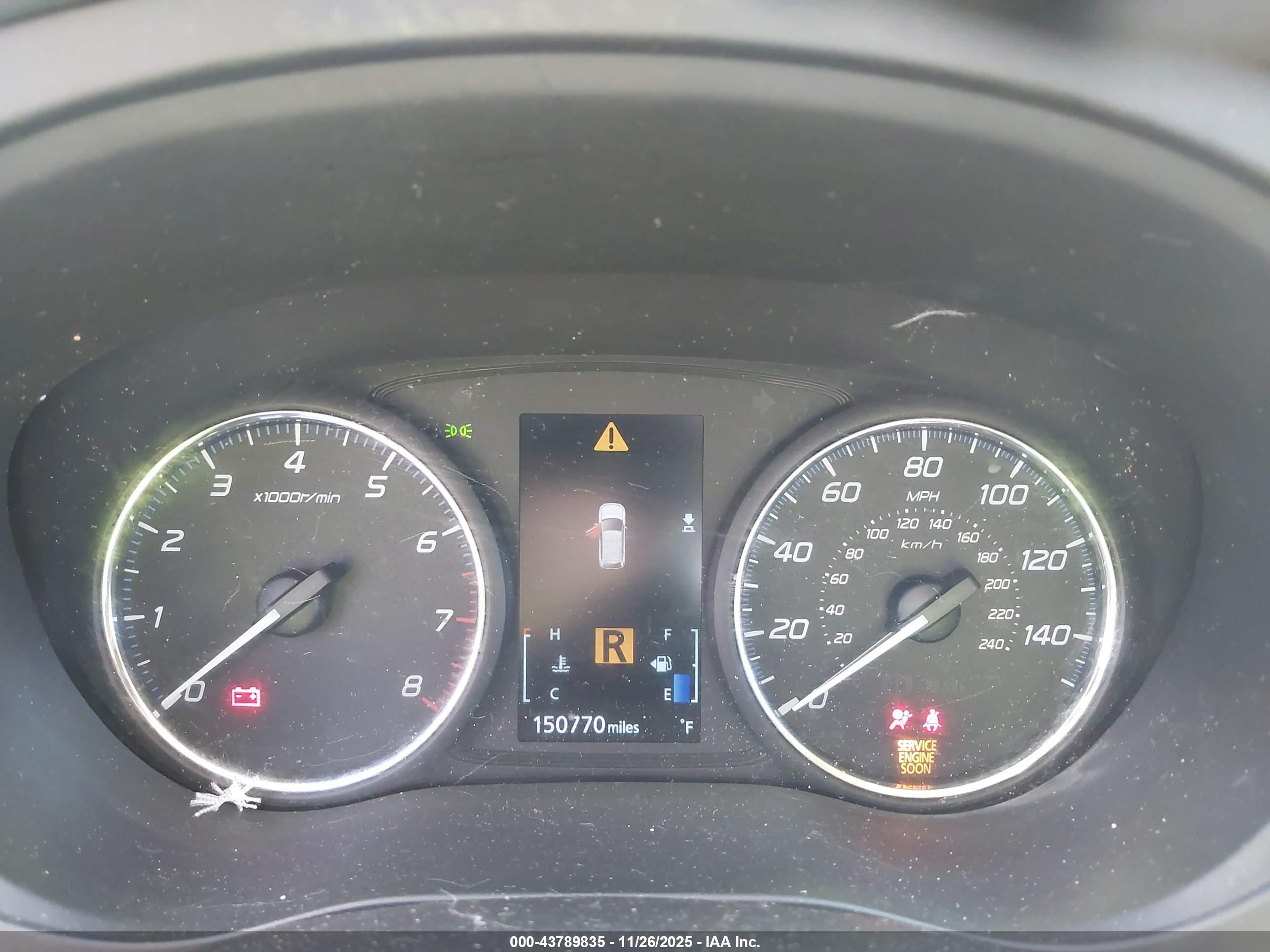 MITSUBISHI OUTLANDER image 7