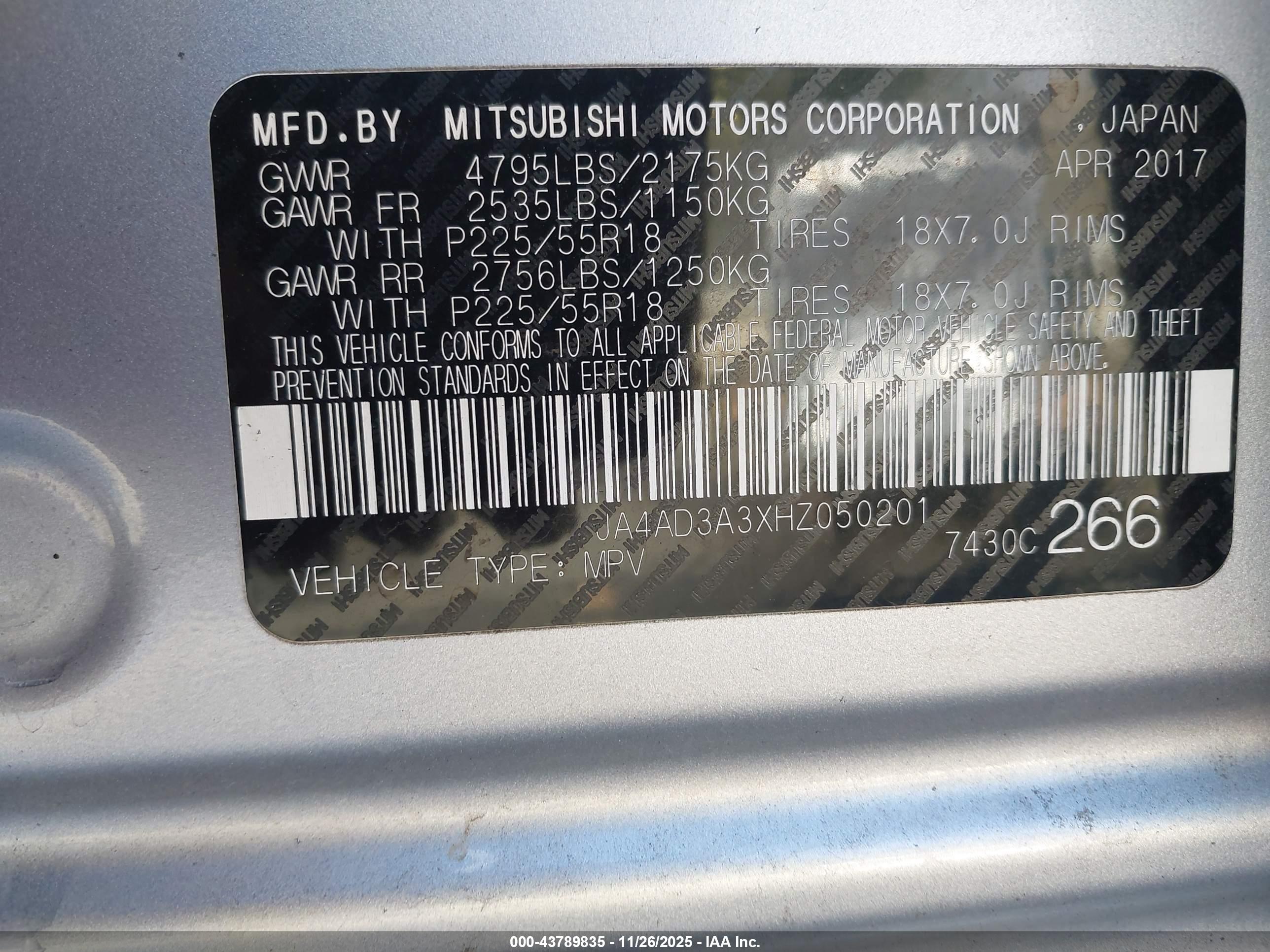 MITSUBISHI OUTLANDER image 9