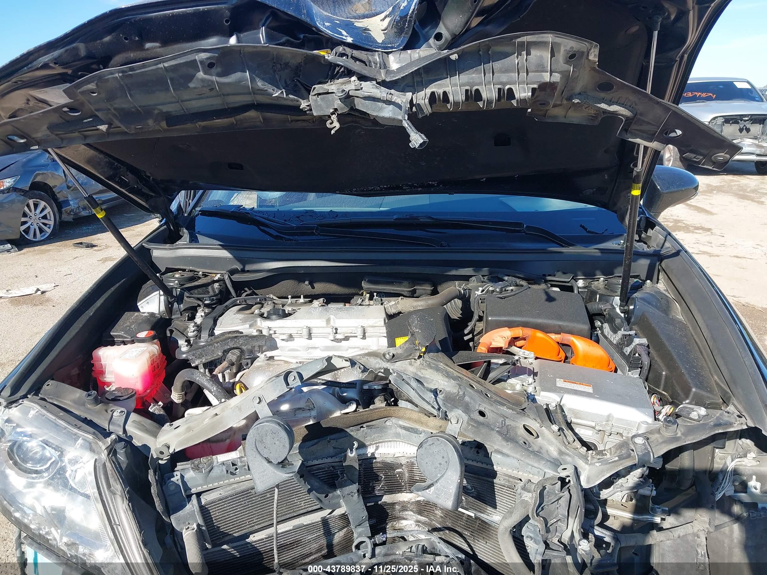 LEXUS ES image 10