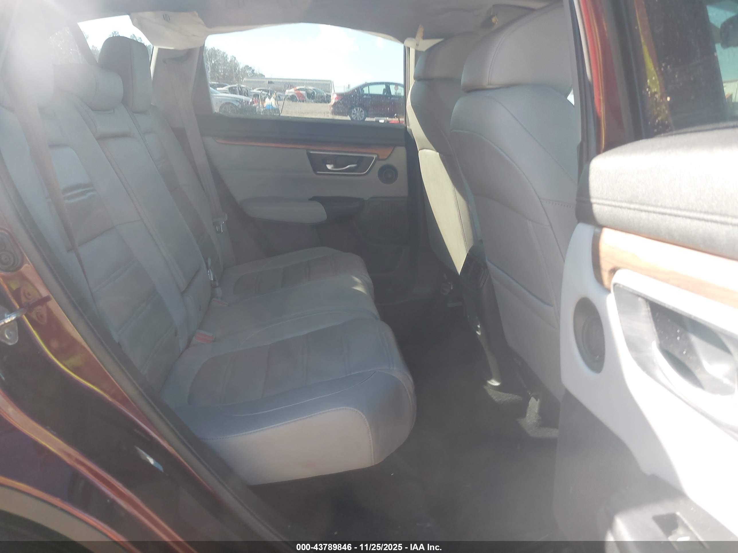 HONDA CR-V image 8