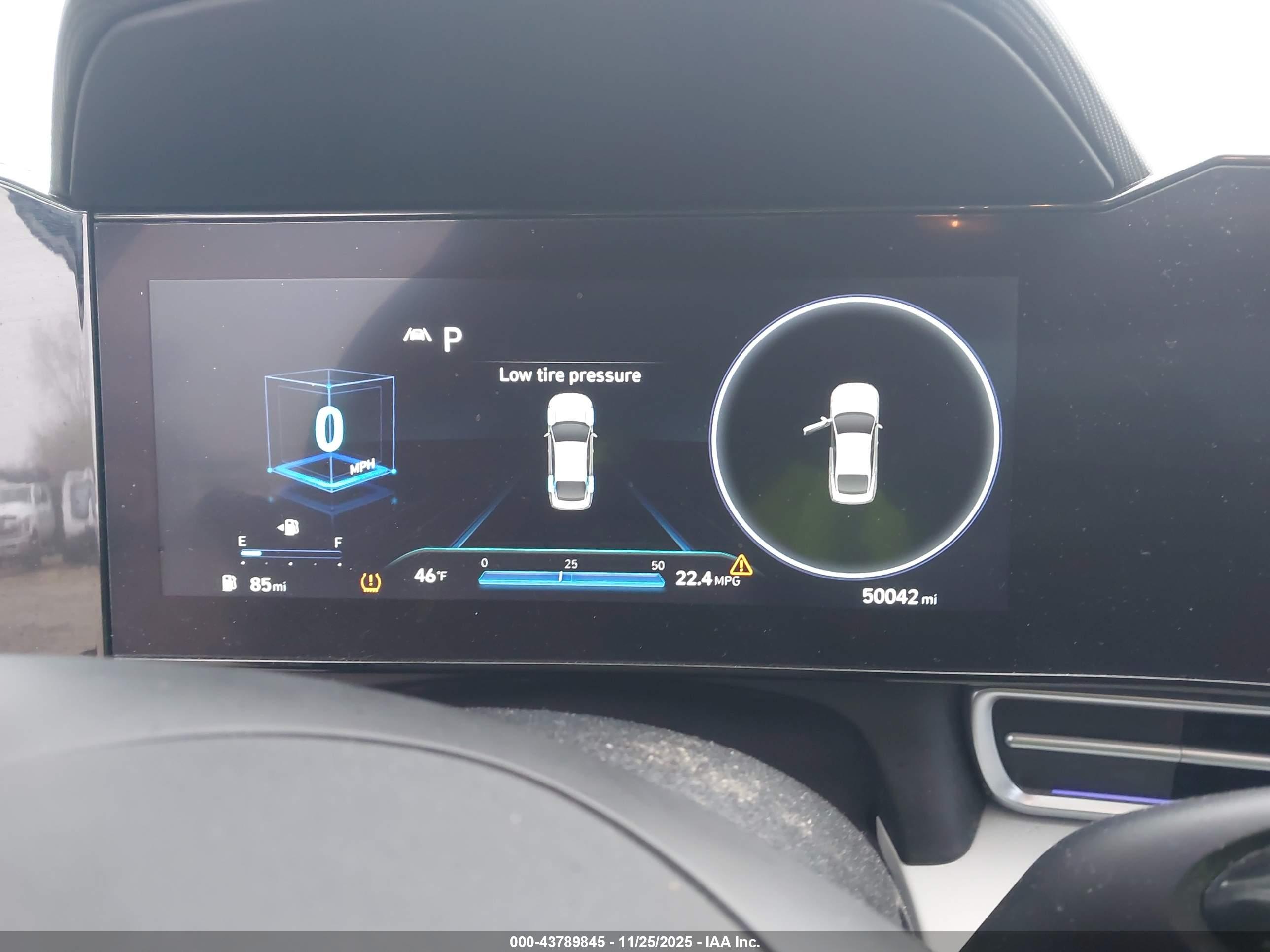 HYUNDAI ELANTRA image 7