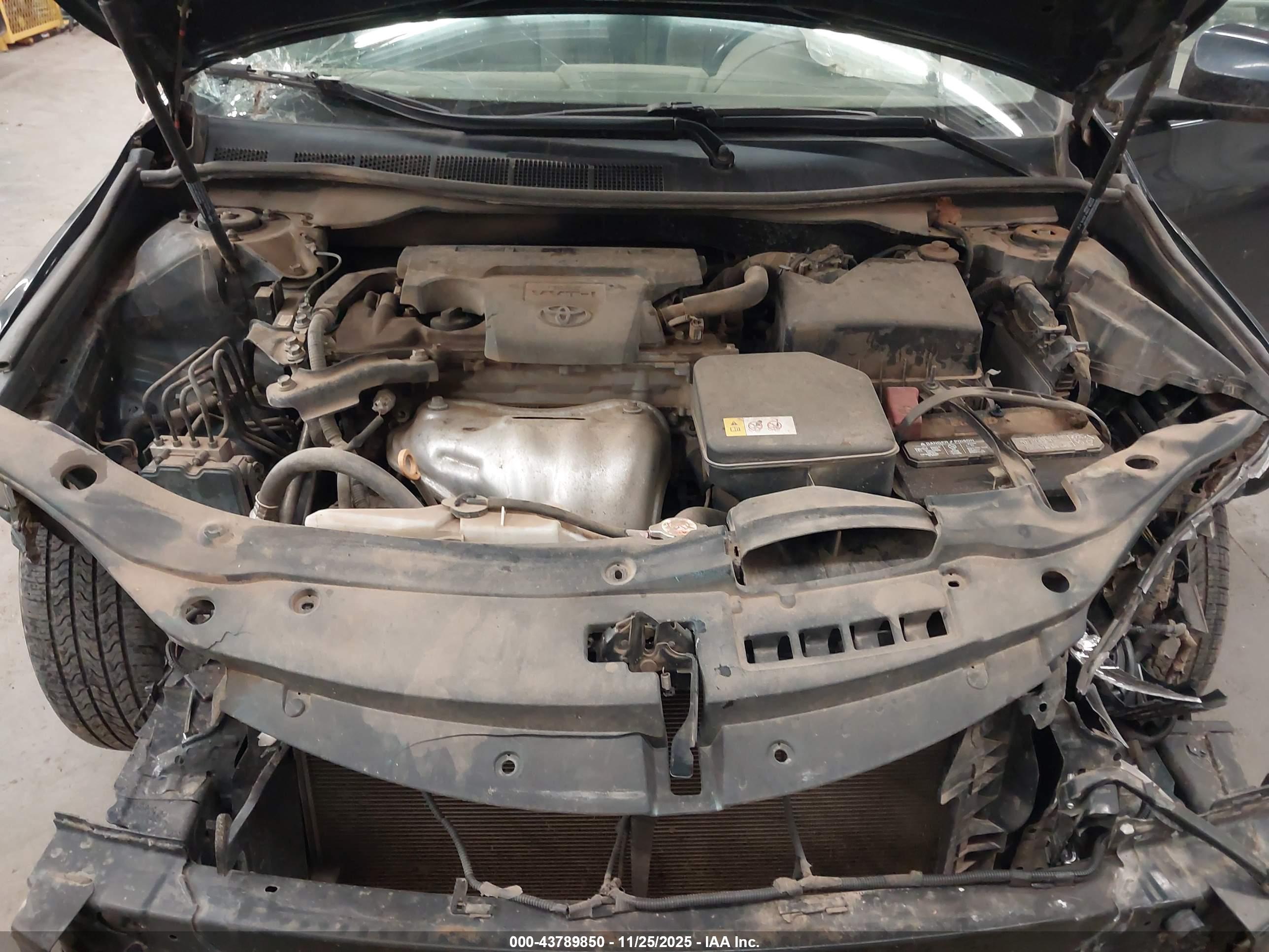TOYOTA CAMRY image 10